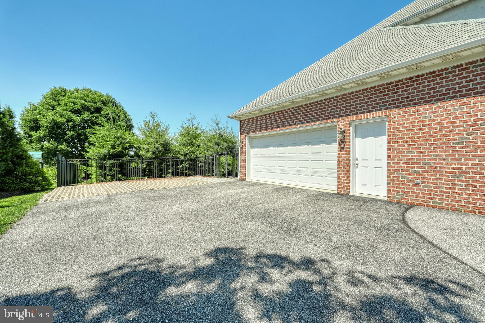 YORK TWP - Residential