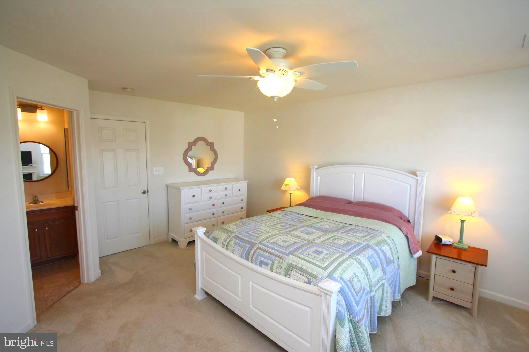 LAKELAND PLACE - Residential