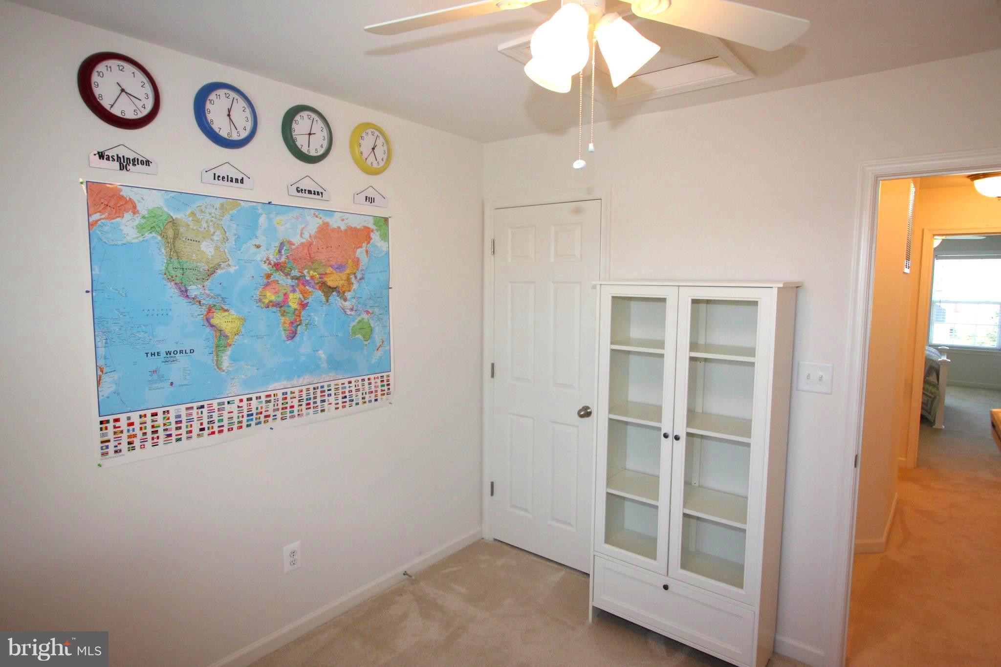 LAKELAND PLACE - Residential