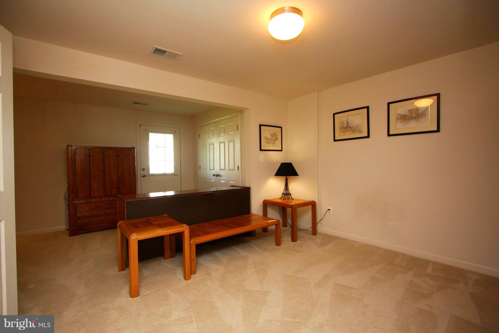 LAKELAND PLACE - Residential