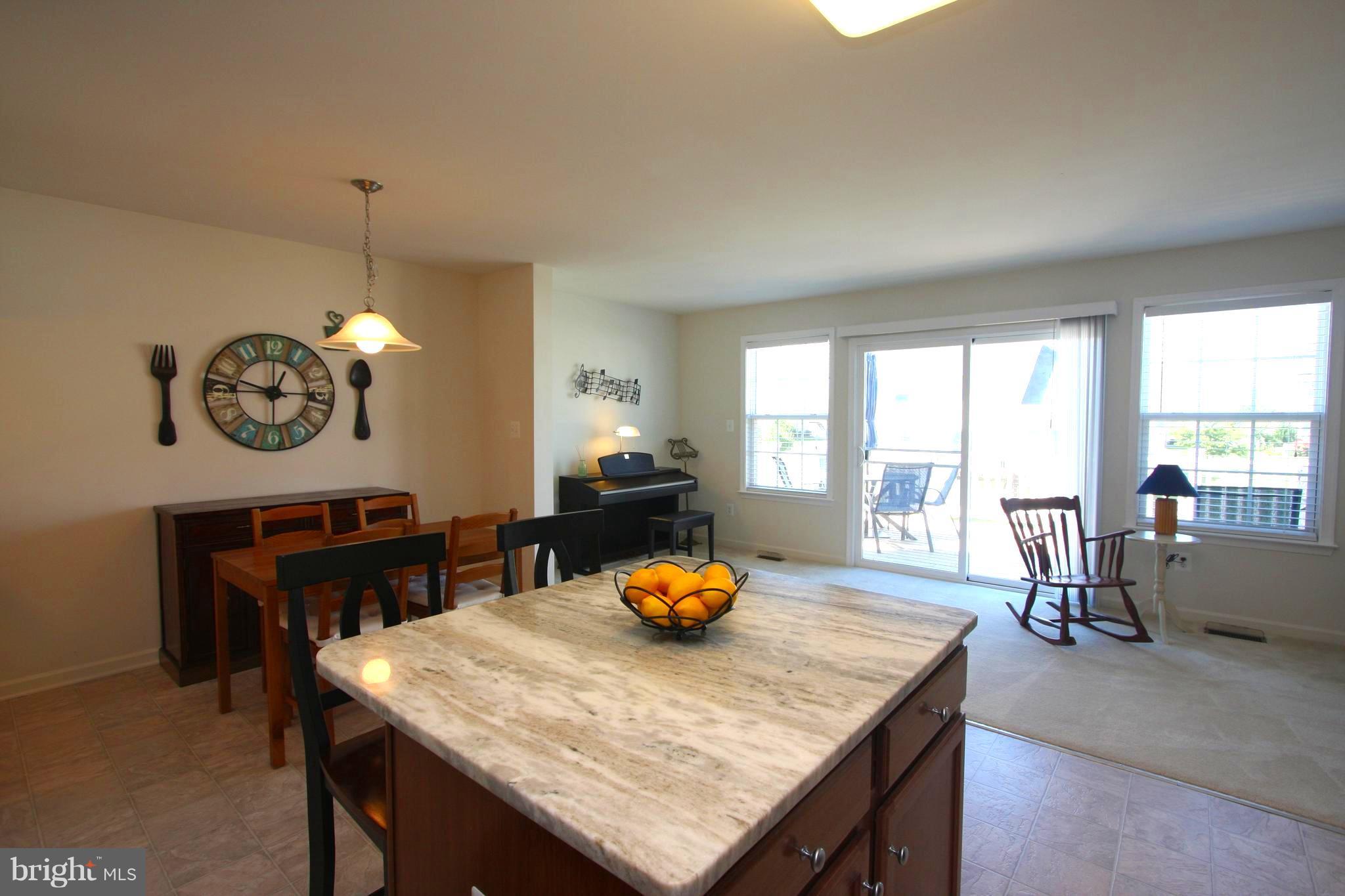 LAKELAND PLACE - Residential