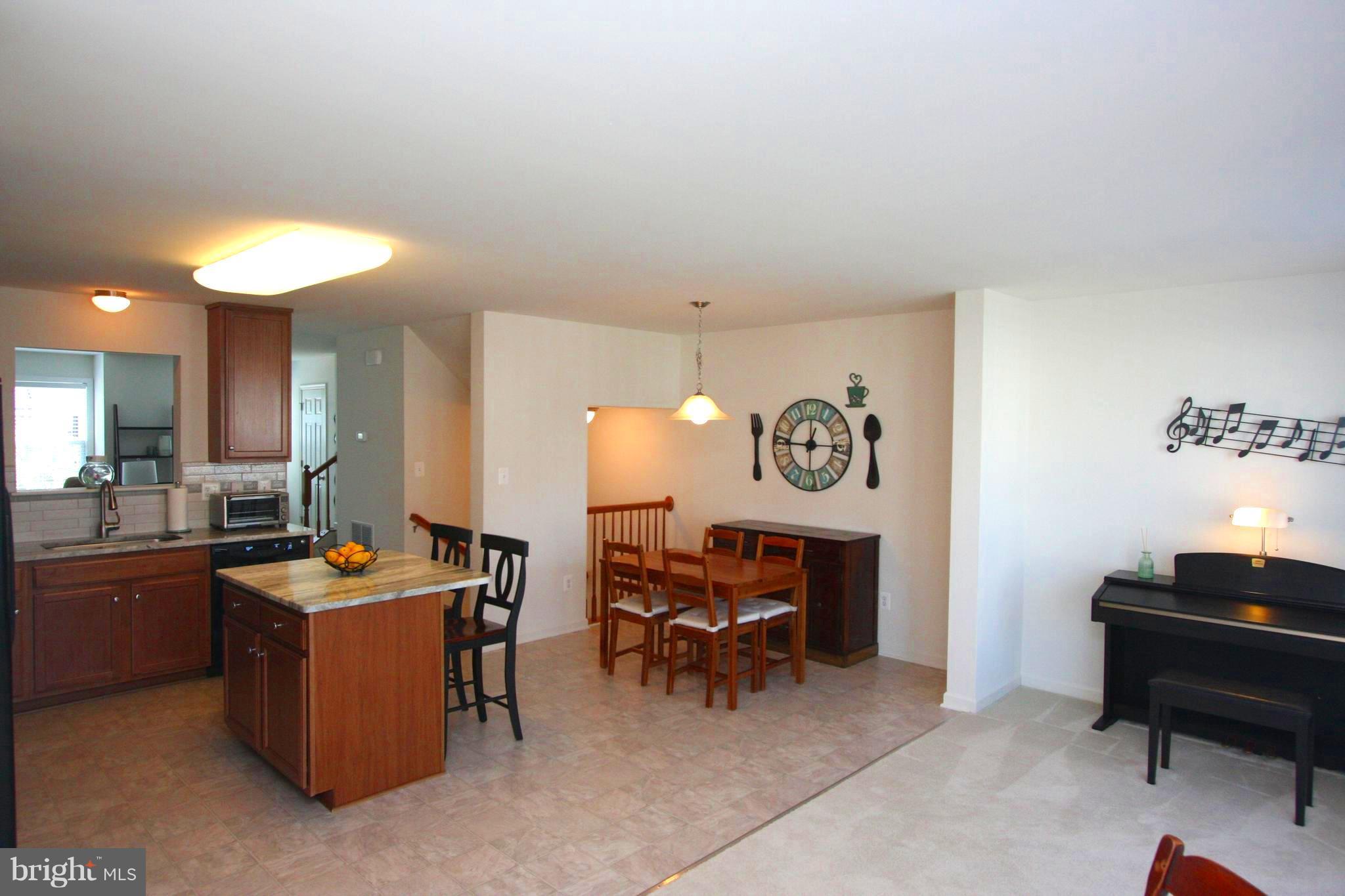 LAKELAND PLACE - Residential