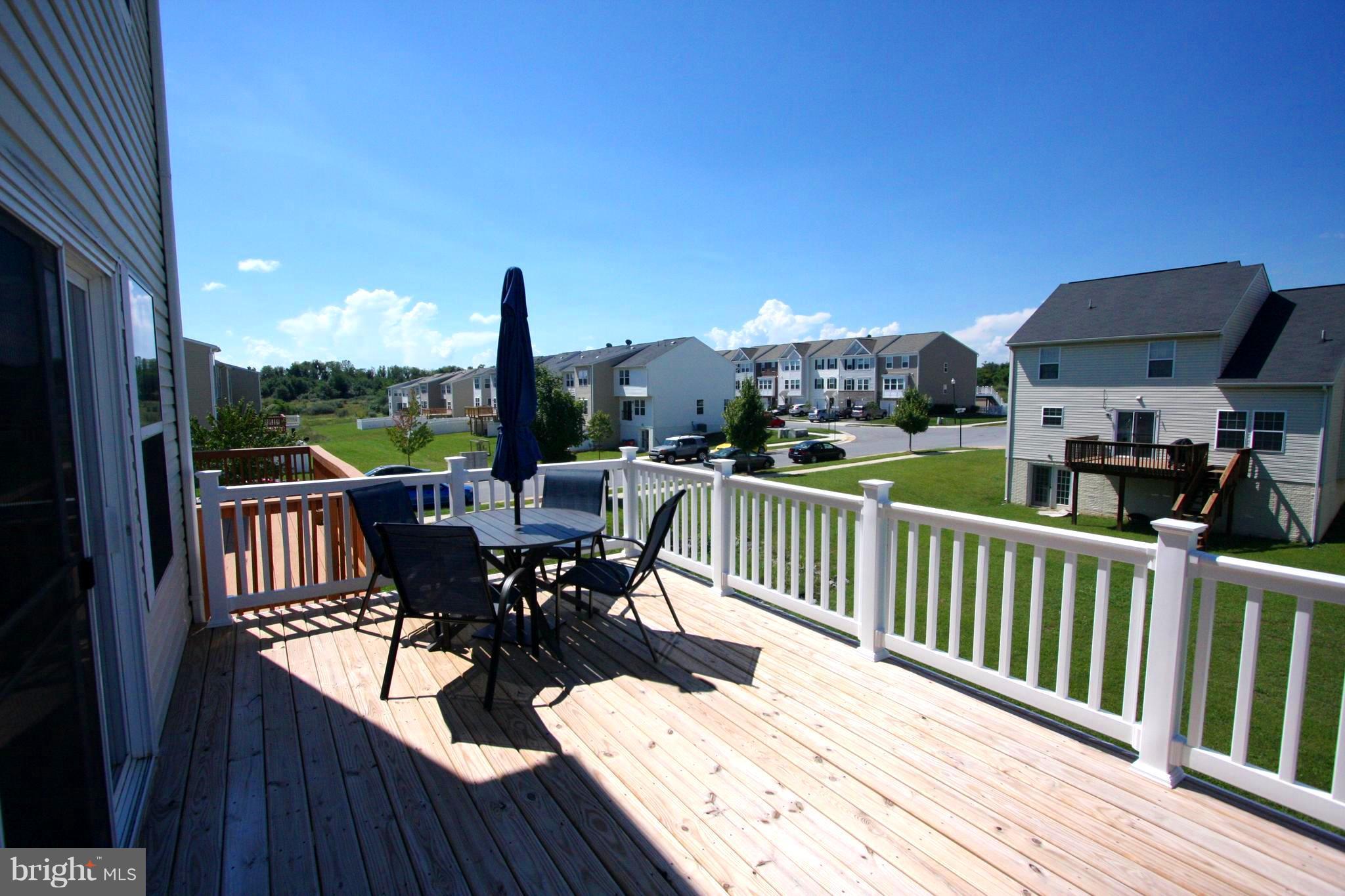 LAKELAND PLACE - Residential