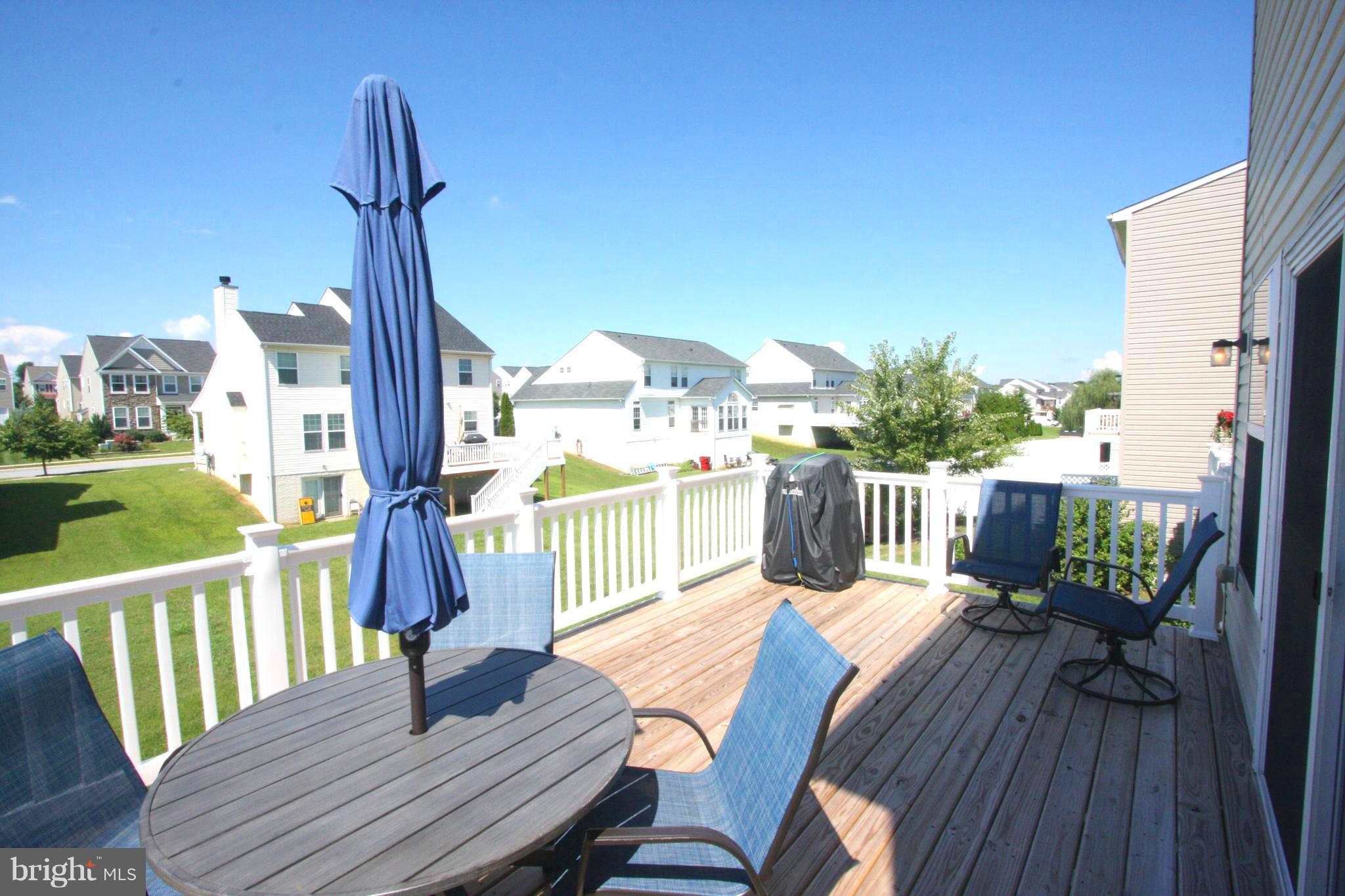 LAKELAND PLACE - Residential