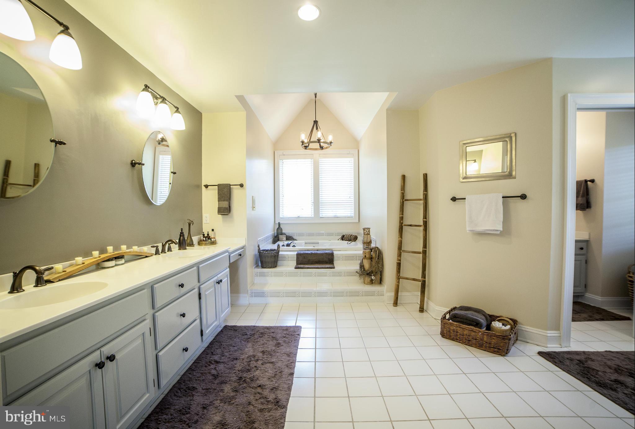 SEVERN VIEW - Residential