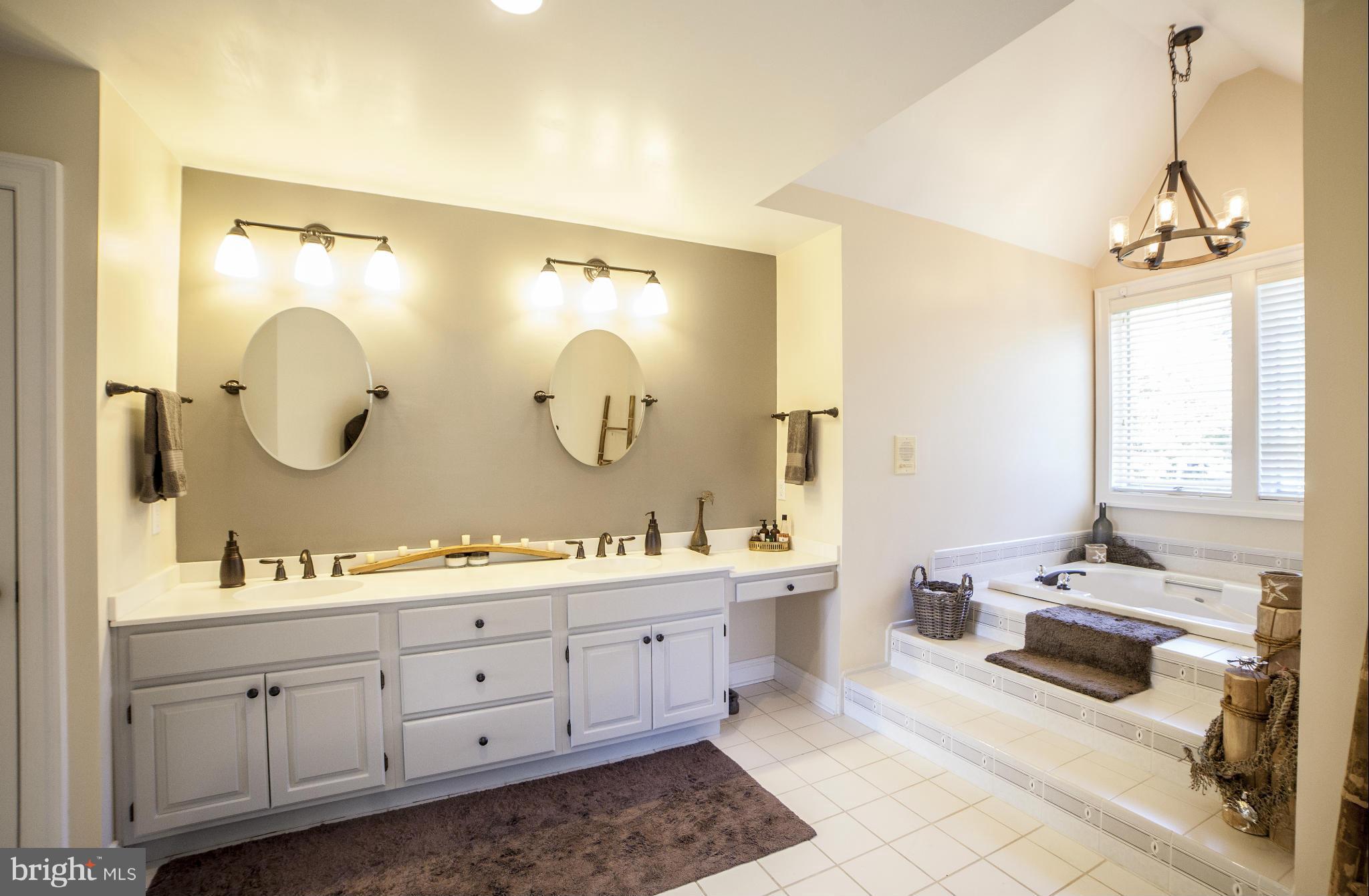 SEVERN VIEW - Residential