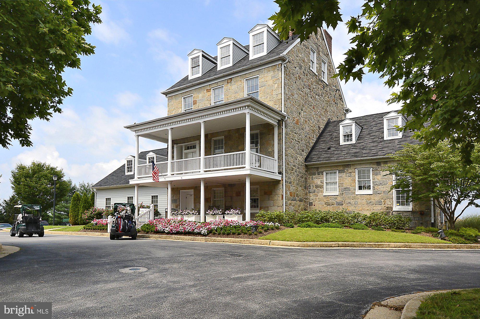 THE GREENS AT FAIRWAY HILLS - Residential