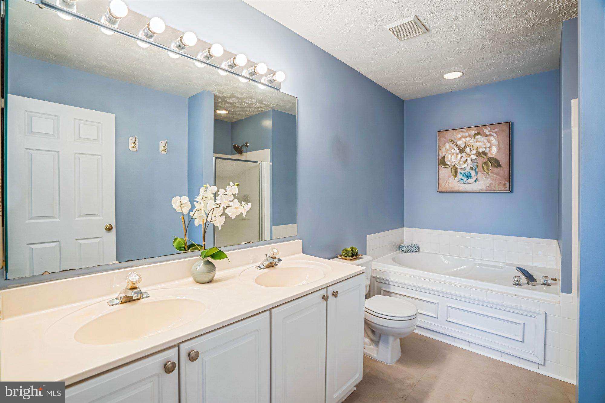 THE GREENS AT FAIRWAY HILLS - Residential