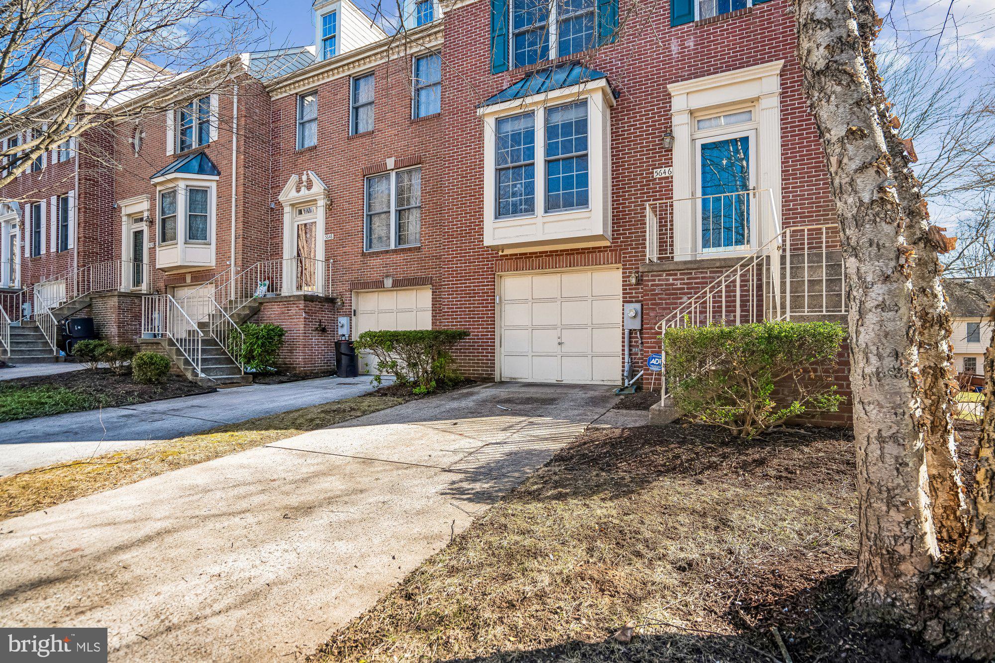 THE GREENS AT FAIRWAY HILLS - Residential