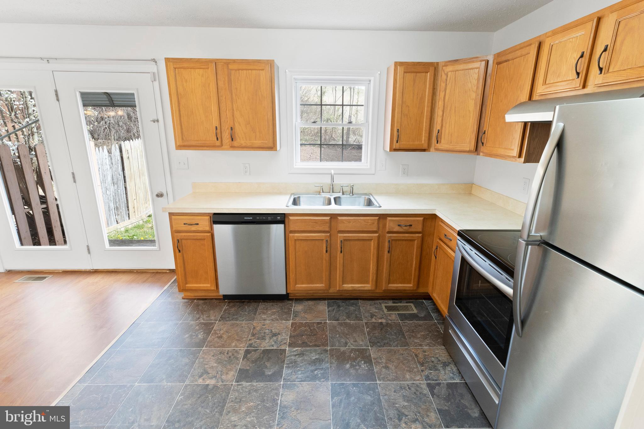 HEDGESVILLE HILLS - Residential