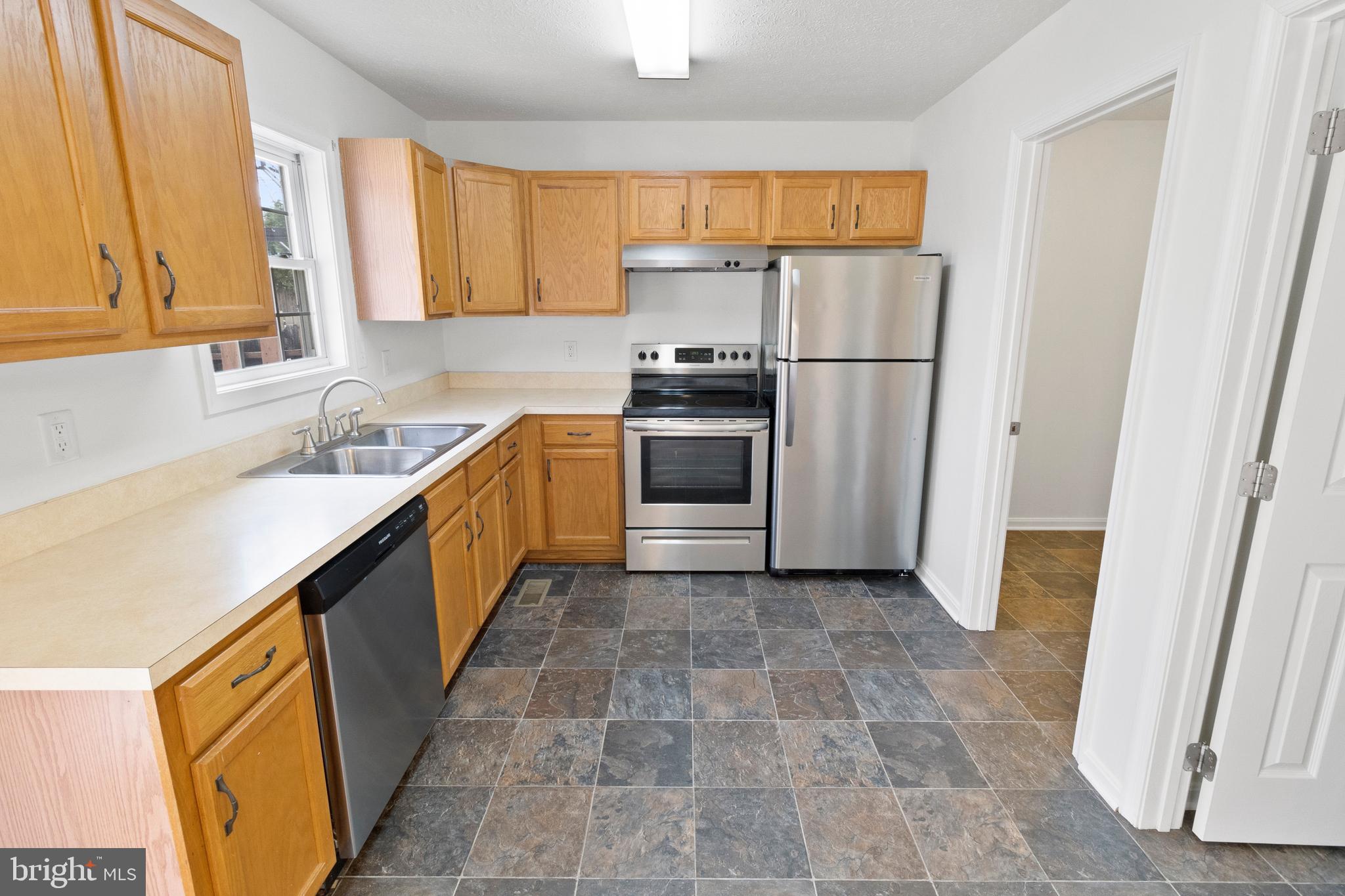 HEDGESVILLE HILLS - Residential