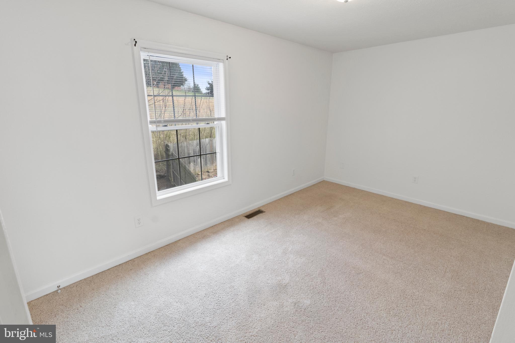 HEDGESVILLE HILLS - Residential