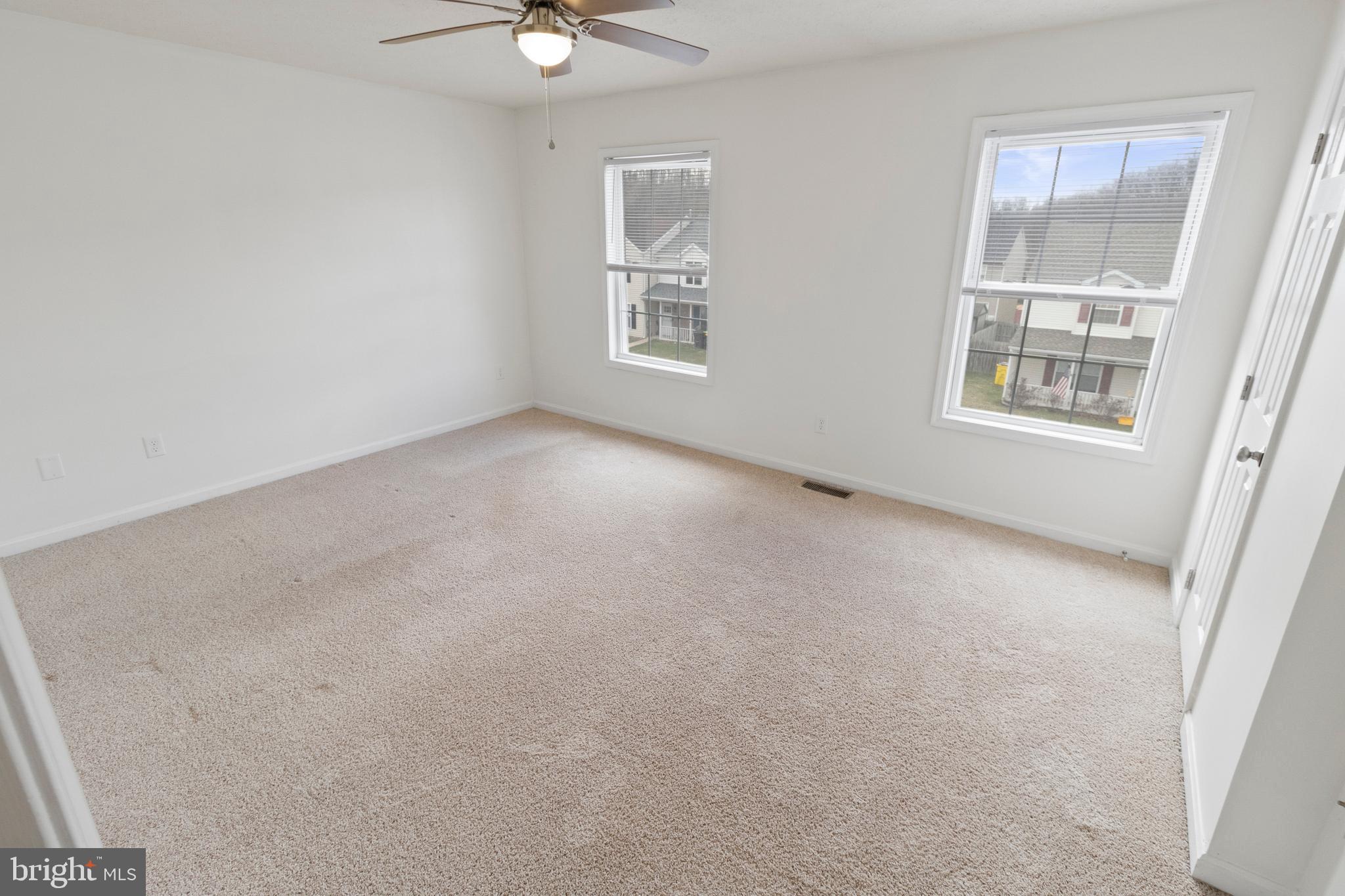 HEDGESVILLE HILLS - Residential