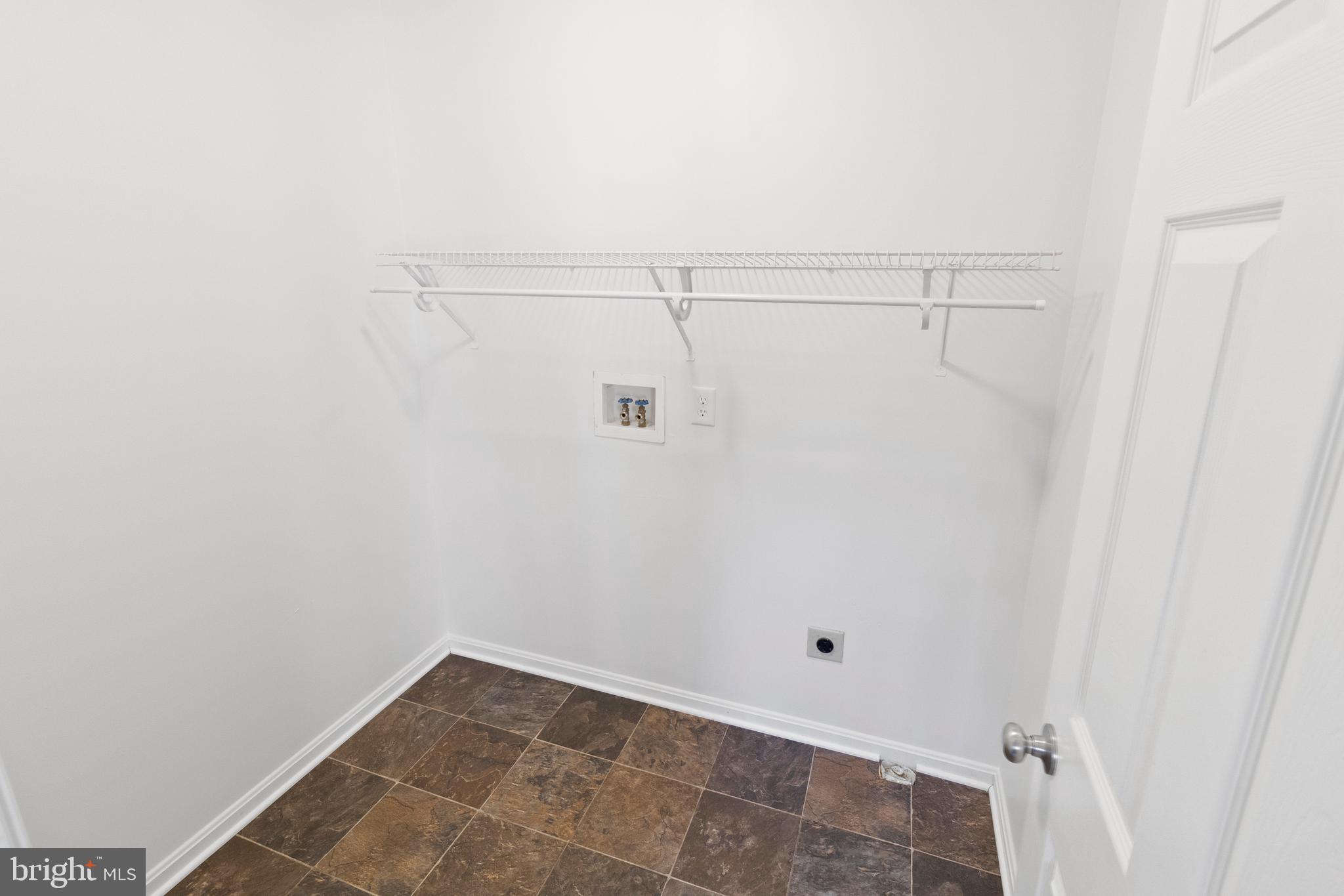 HEDGESVILLE HILLS - Residential