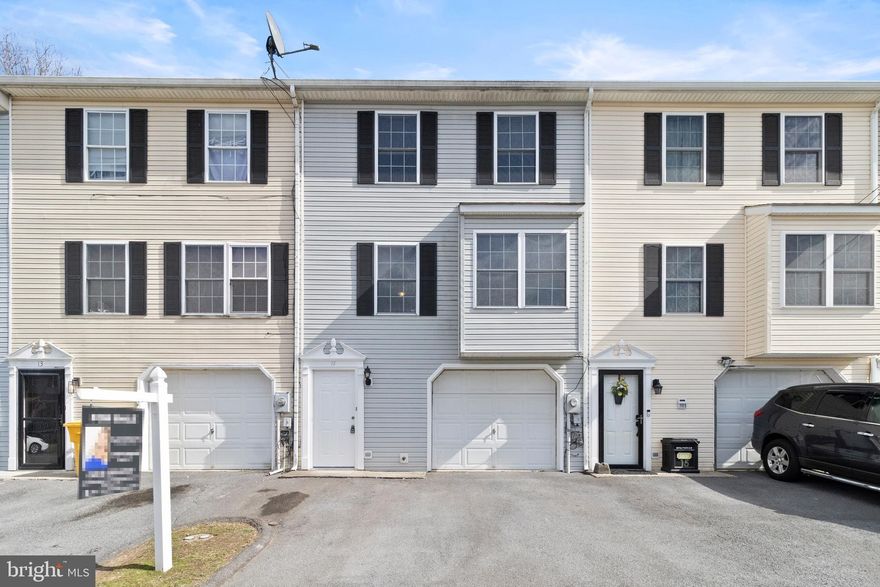 Act fast!  This beautifully maintained townhouse will not last long!!  With freshly painted walls, walk-in closets in both large bedrooms, and lots of natural night you will feel right at home at 14 Morningstar Drive!!  With two laundry room hook ups you can choose whether to have your laudry room located off the kitchen or make that an over sized pantry and put your laundry room downstairs. Located in Hedgesville you have the peacefulness of the country living with the convenience of being five miles from I-81.  Great location for commuters who want to live out of town!