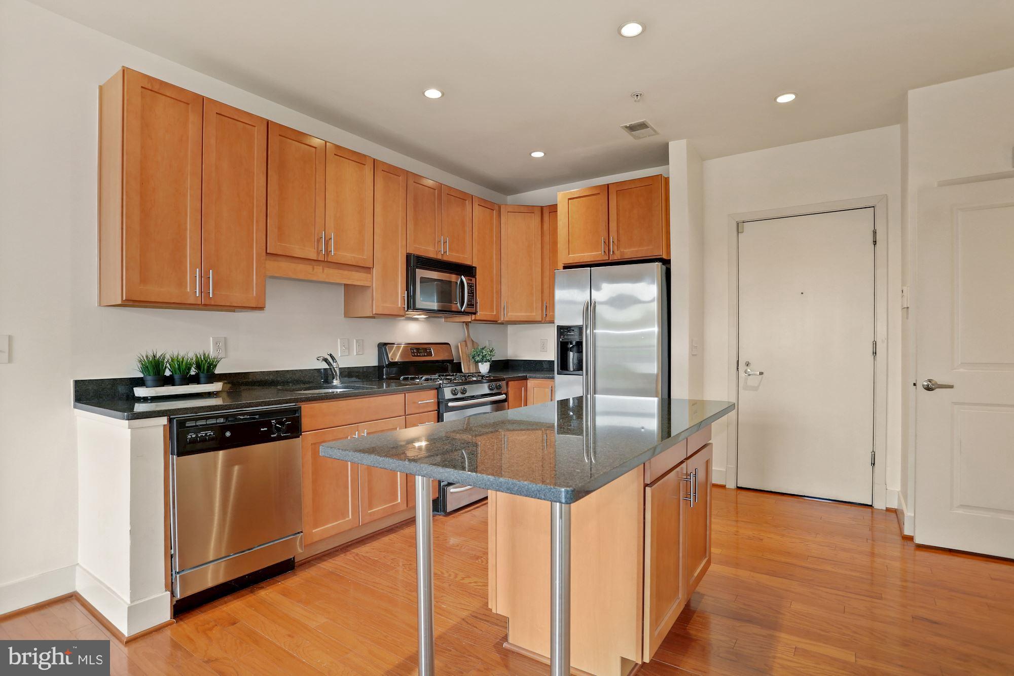 1800 WILSON - Residential Lease