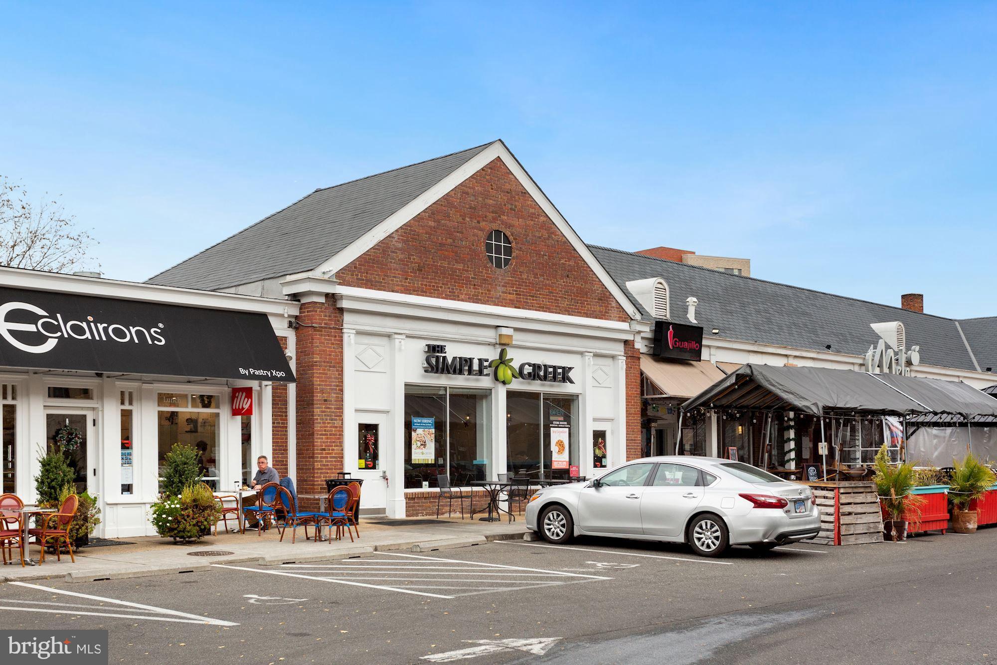 1800 WILSON - Residential Lease