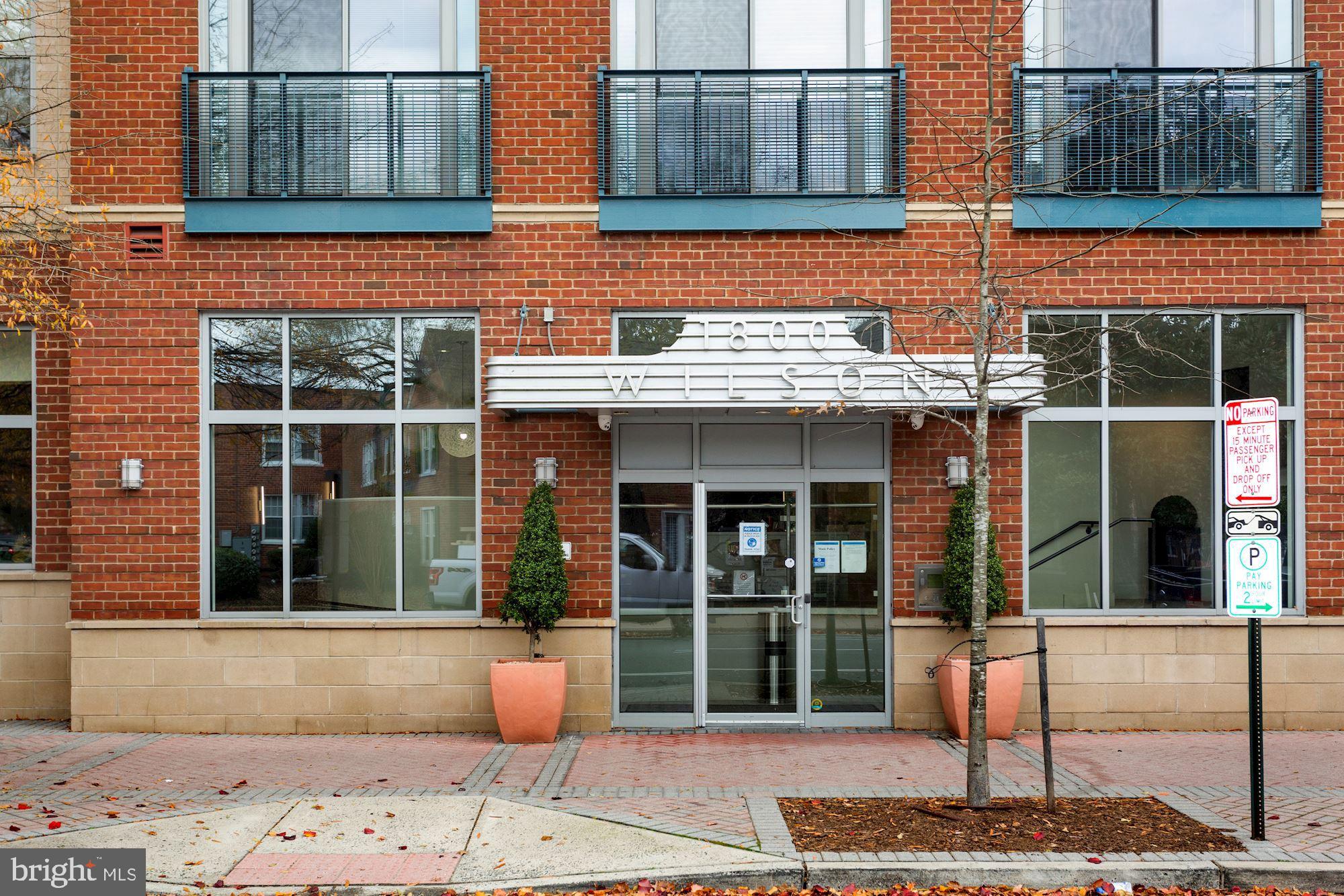 1800 WILSON - Residential Lease