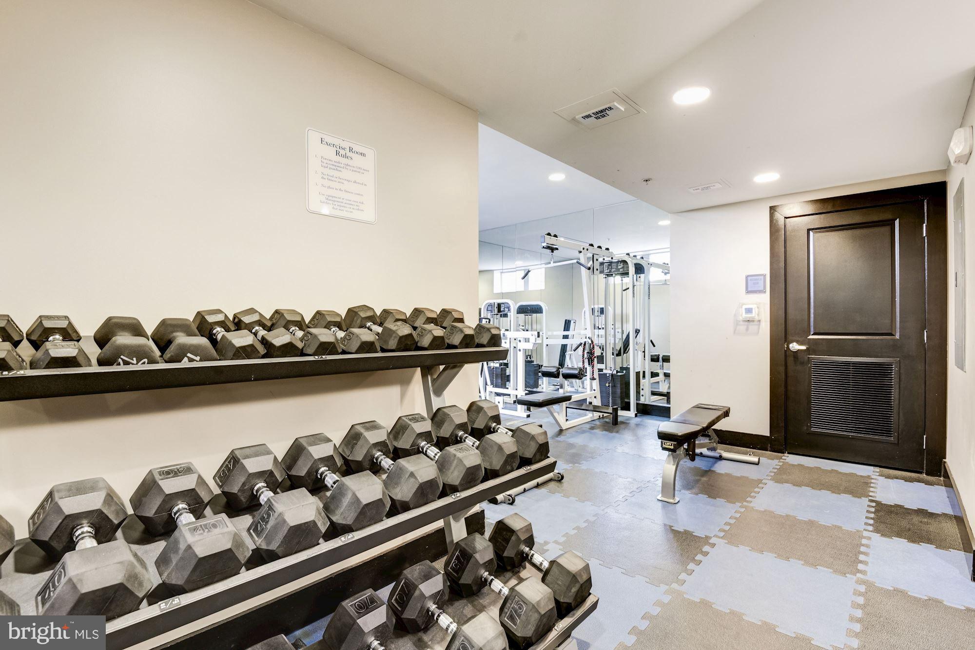 1800 WILSON - Residential Lease