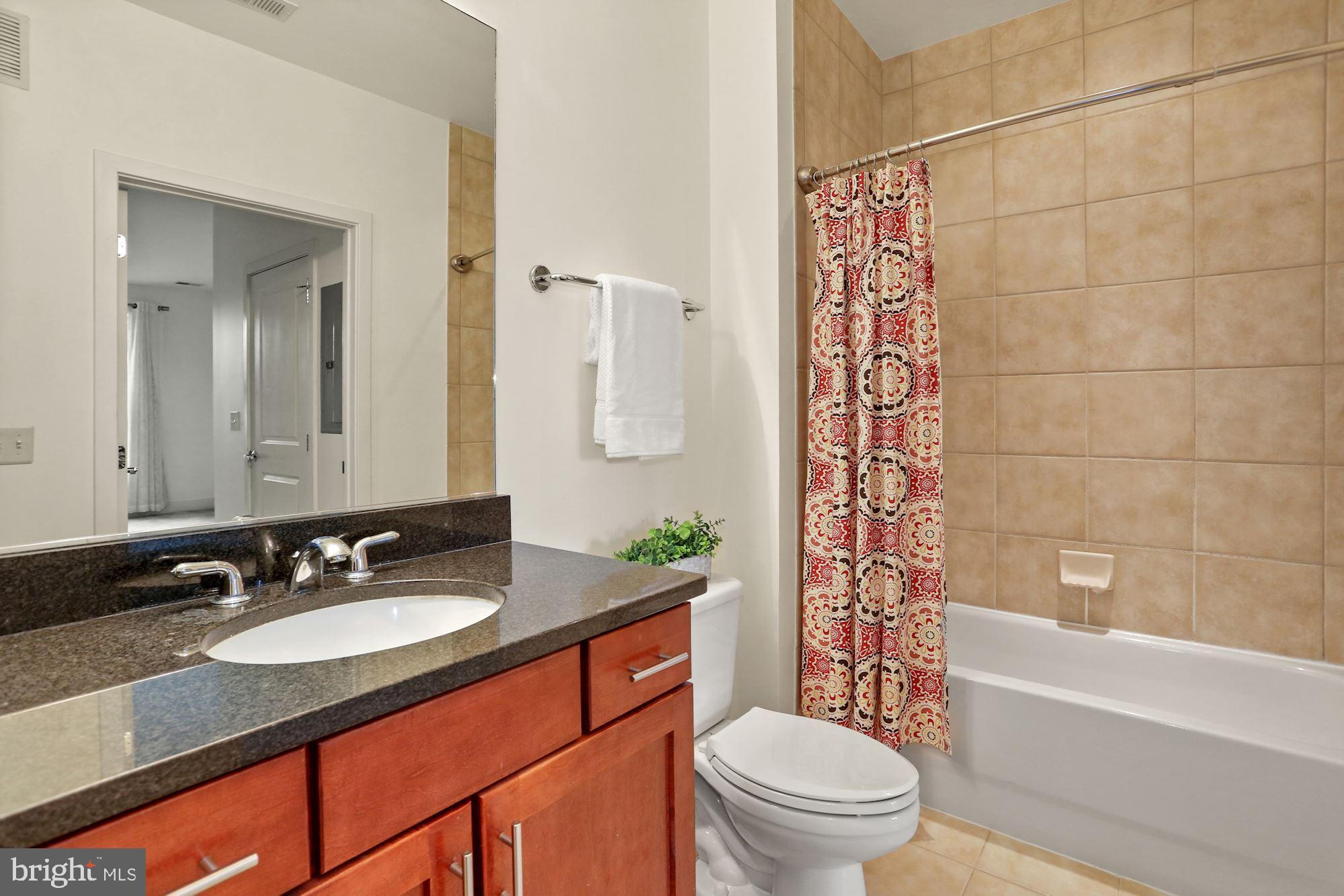 1800 WILSON - Residential Lease