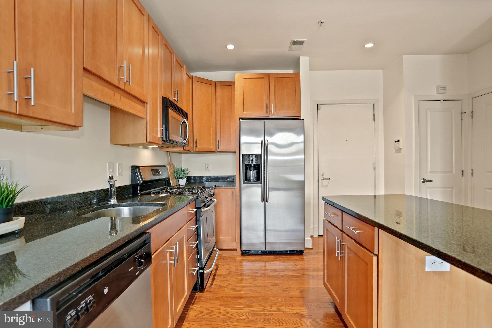 1800 WILSON - Residential Lease