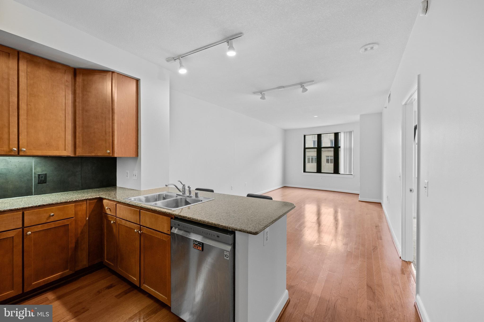 400 MASSACHUSETTS AVENUE NW 621