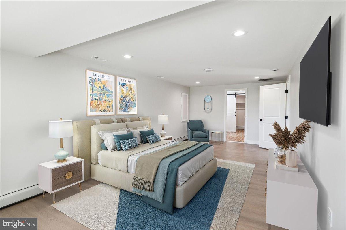 OAKTREE HOLLOW - Residential