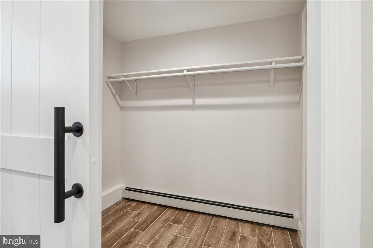 OAKTREE HOLLOW - Residential