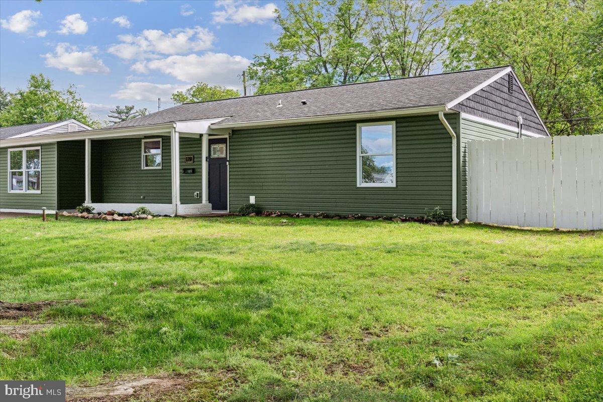 OAKTREE HOLLOW - Residential