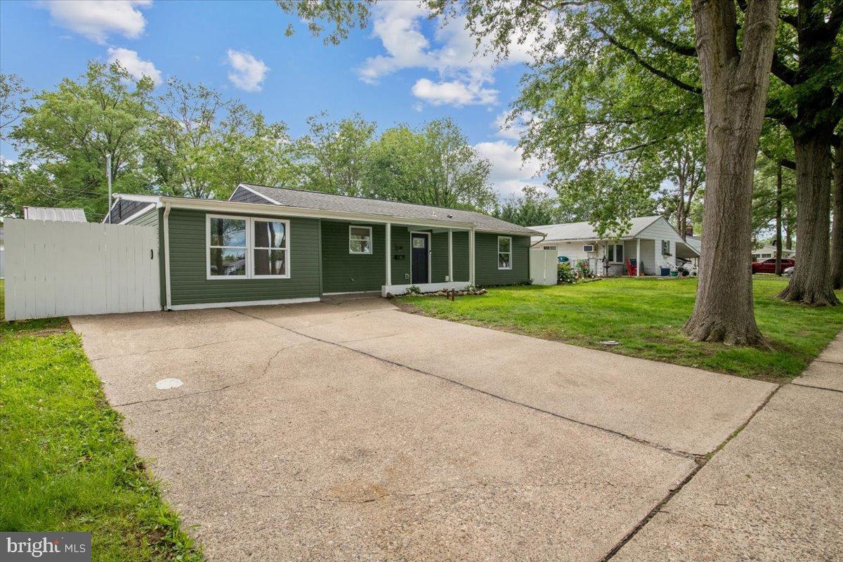 OAKTREE HOLLOW - Residential