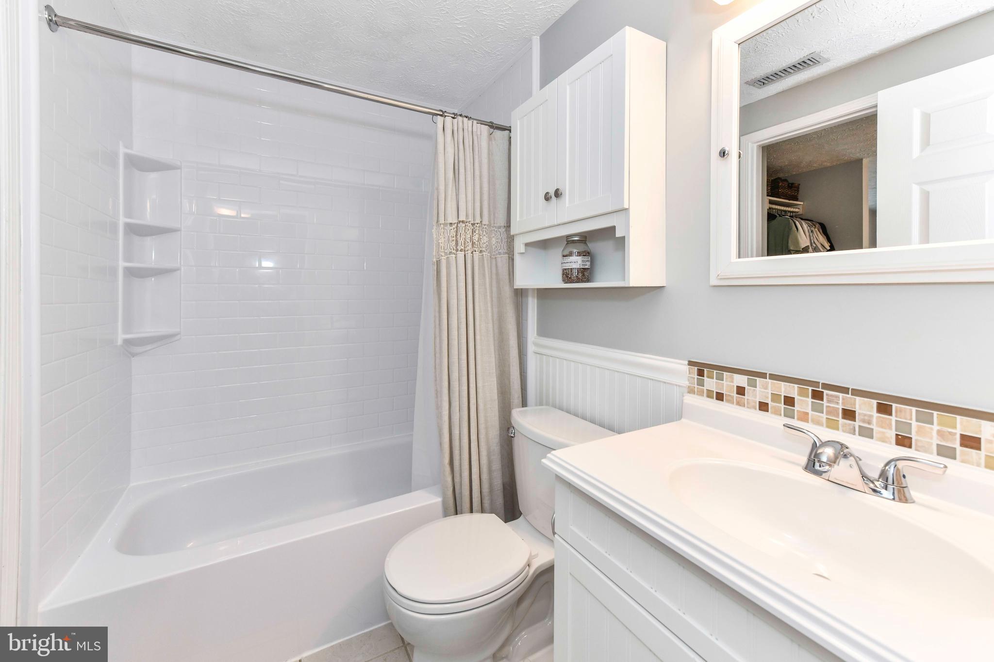 RESTON - Residential Lease