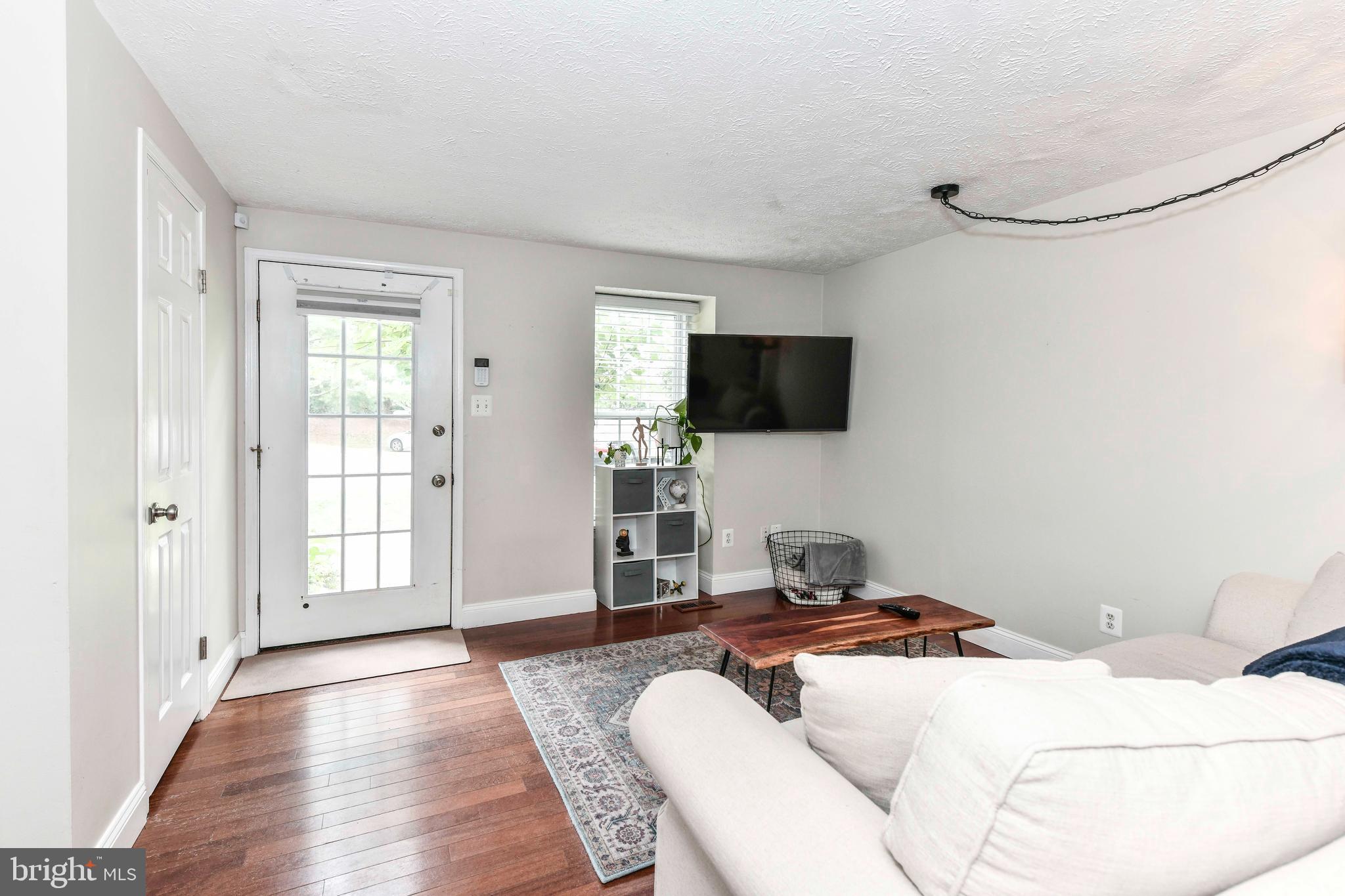 RESTON - Residential Lease