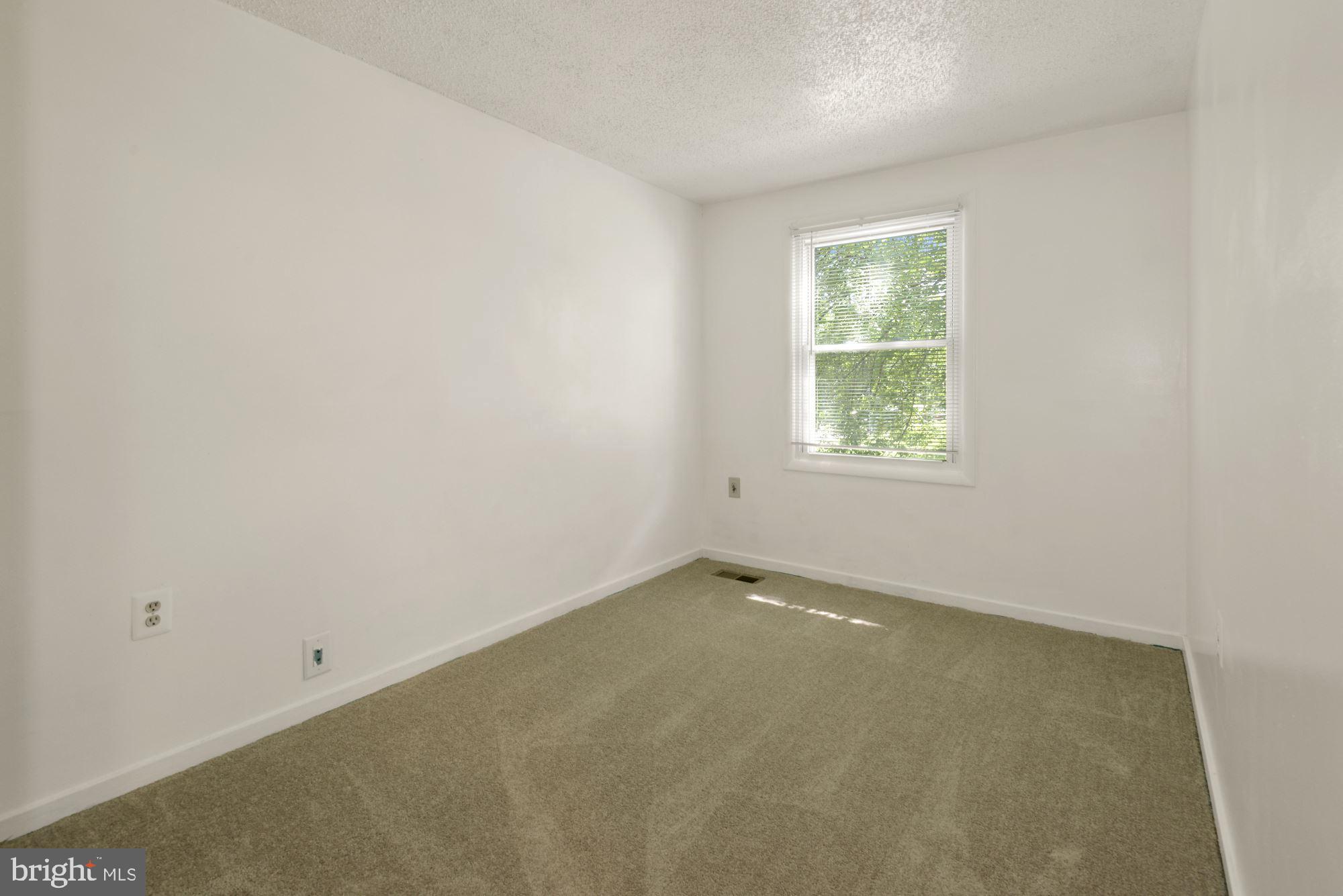 DULLES PARK - Residential