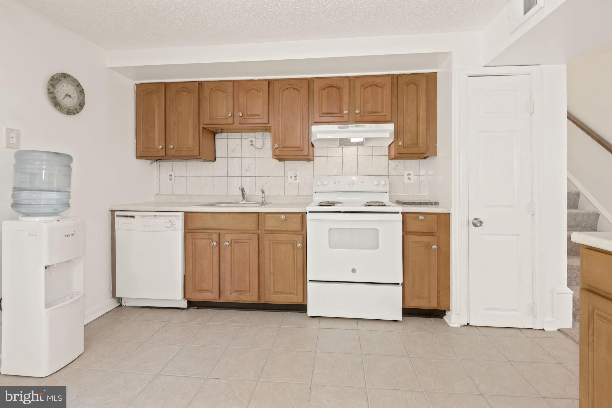 DULLES PARK - Residential