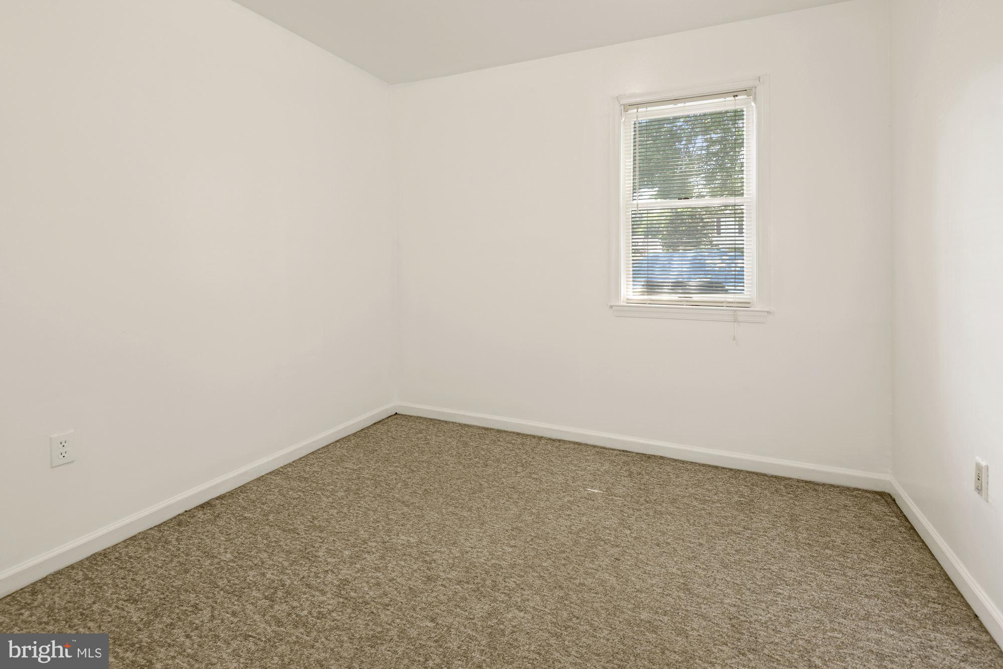 DULLES PARK - Residential