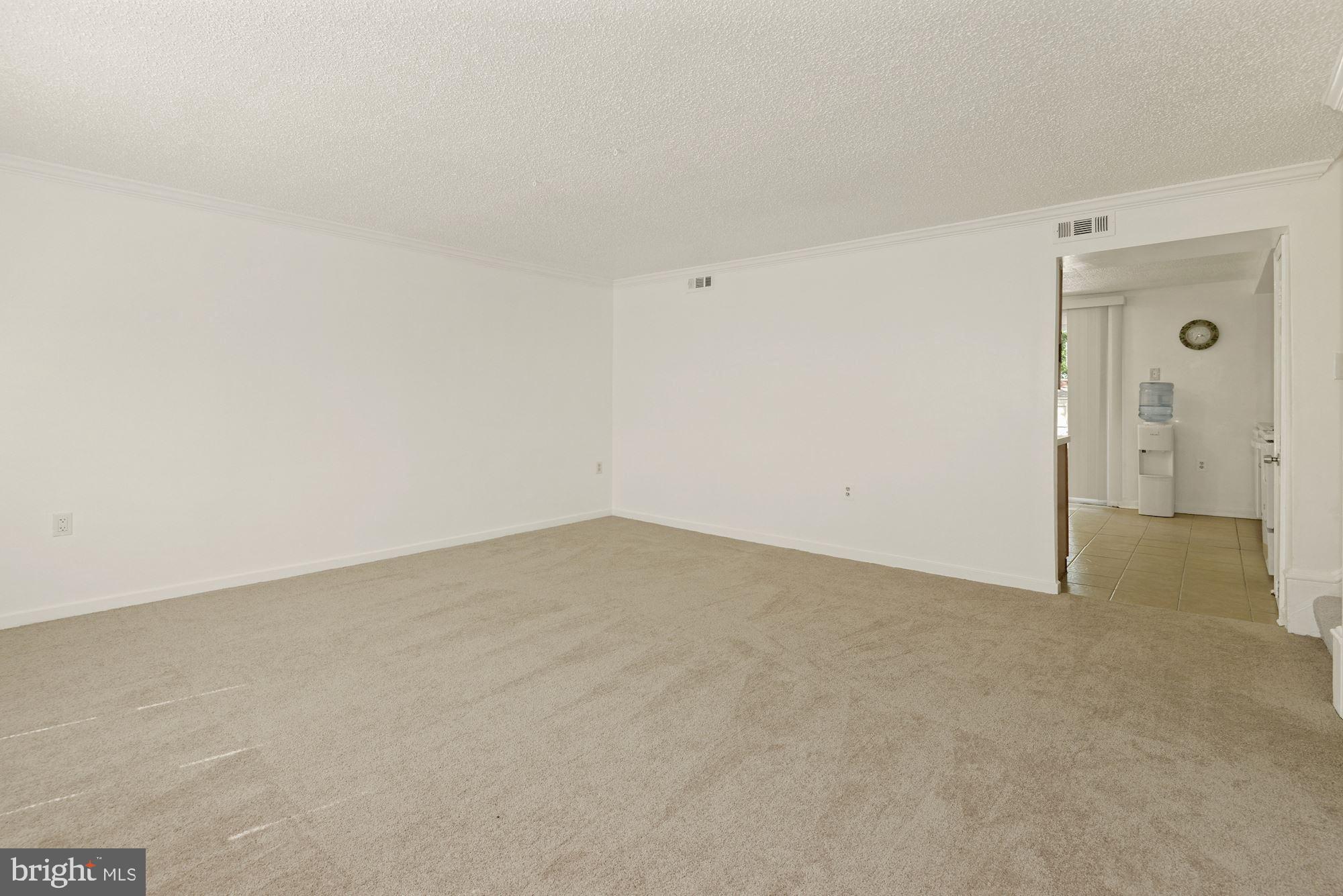 DULLES PARK - Residential