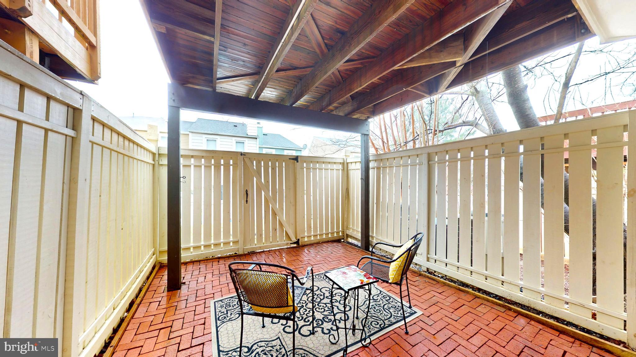 RESTON - Residential