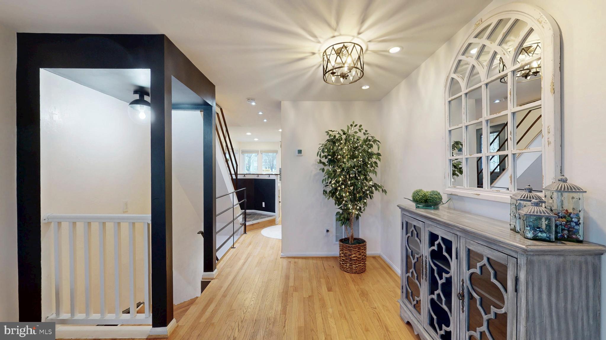 RESTON - Residential