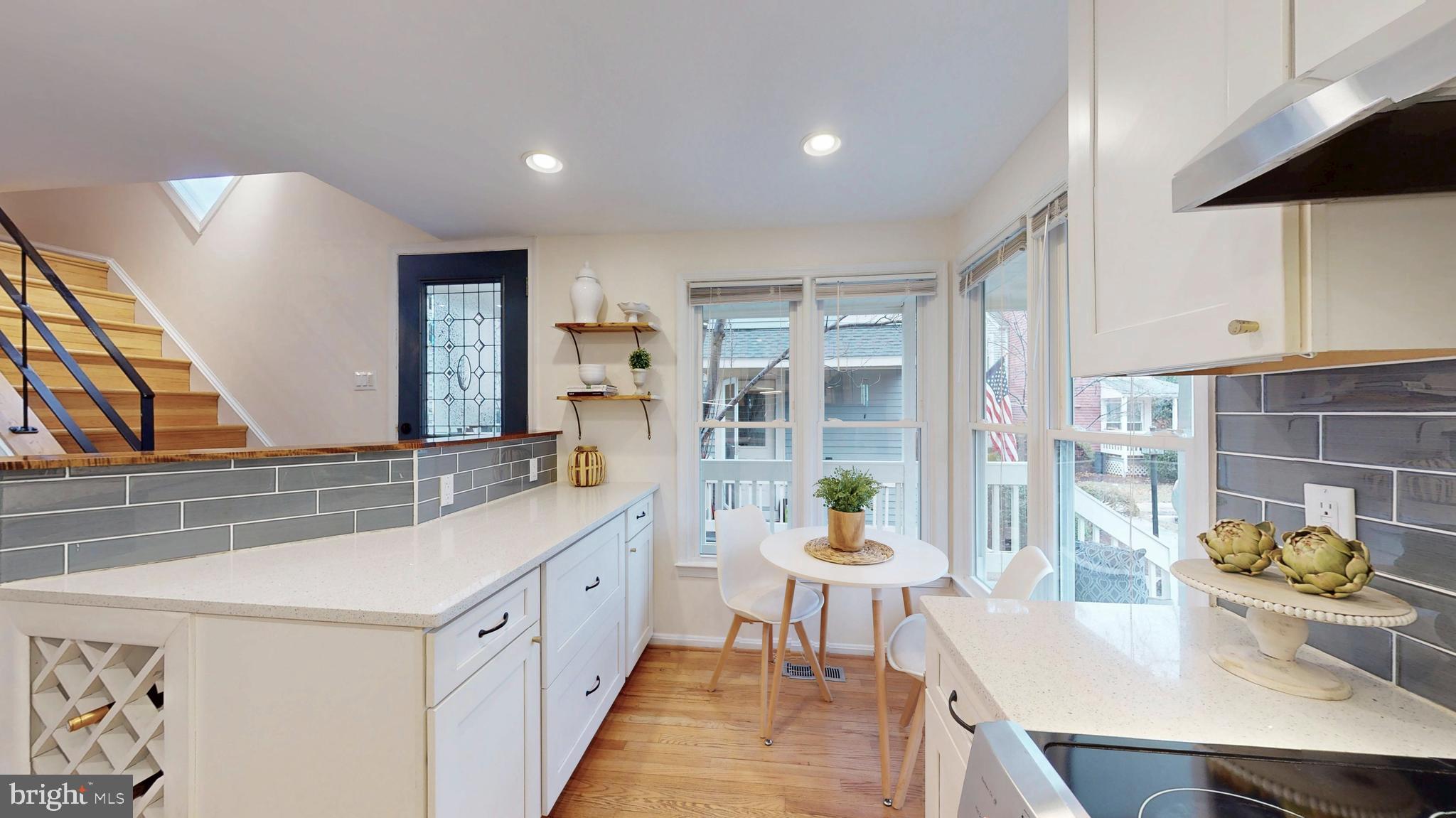 RESTON - Residential