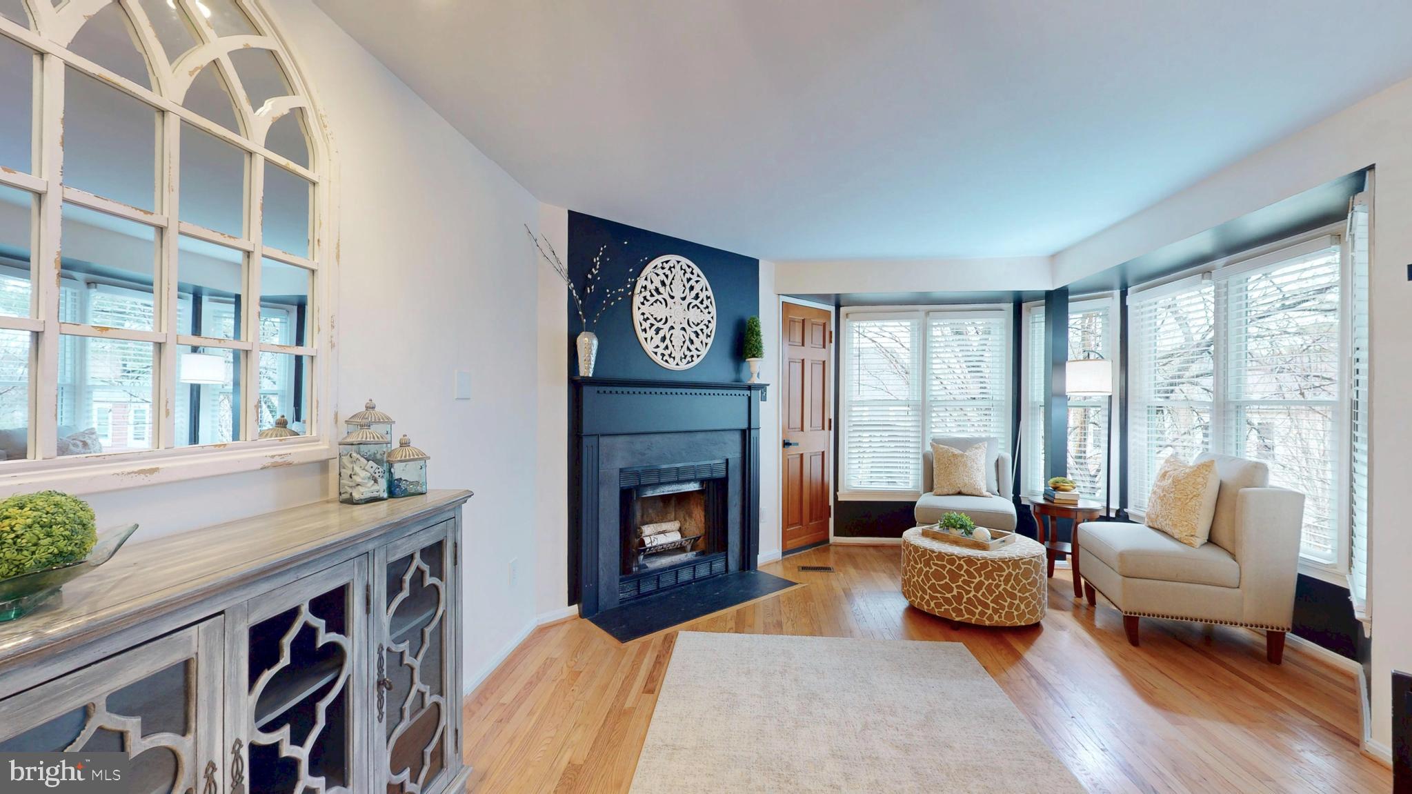 RESTON - Residential