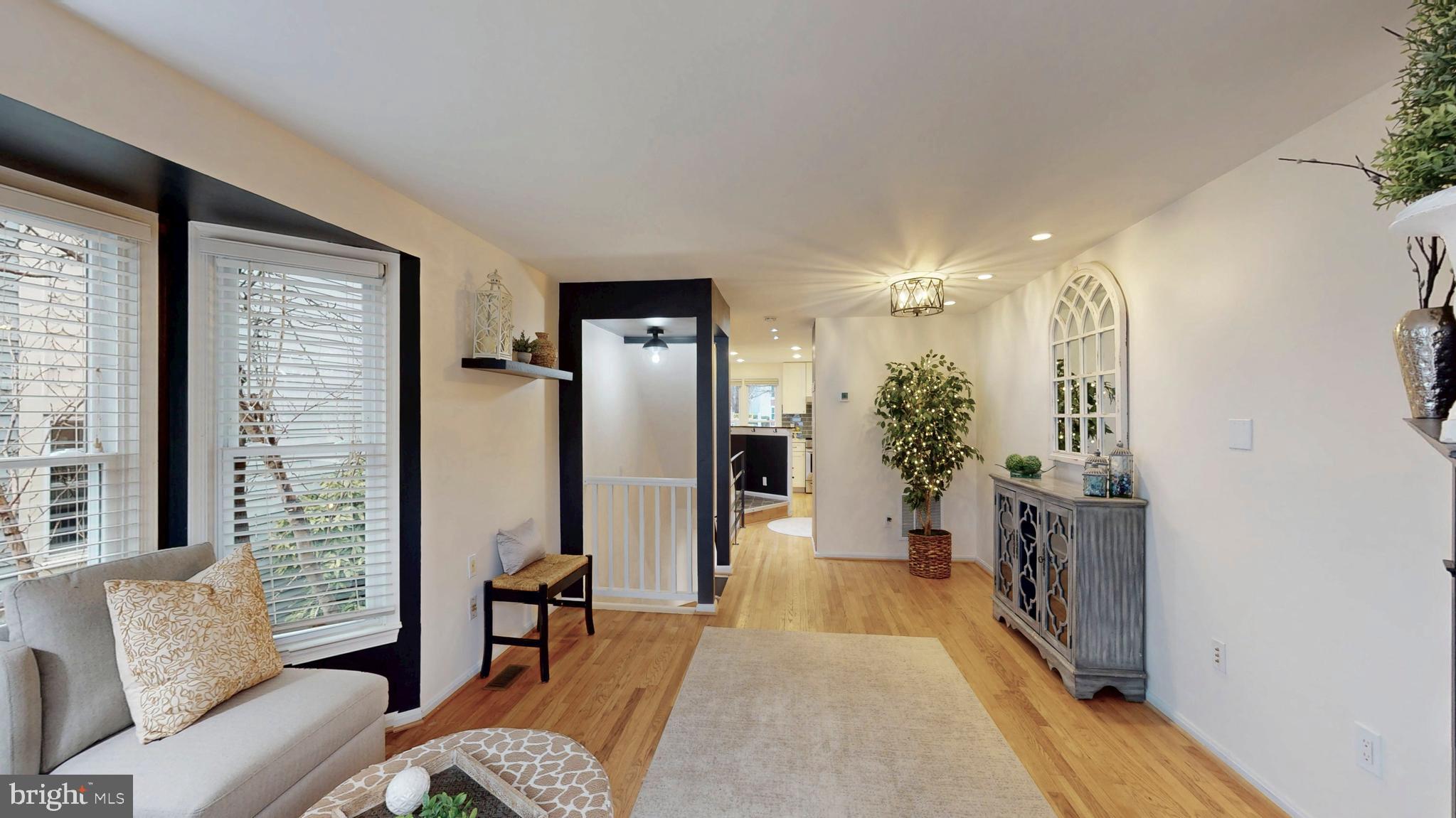 RESTON - Residential