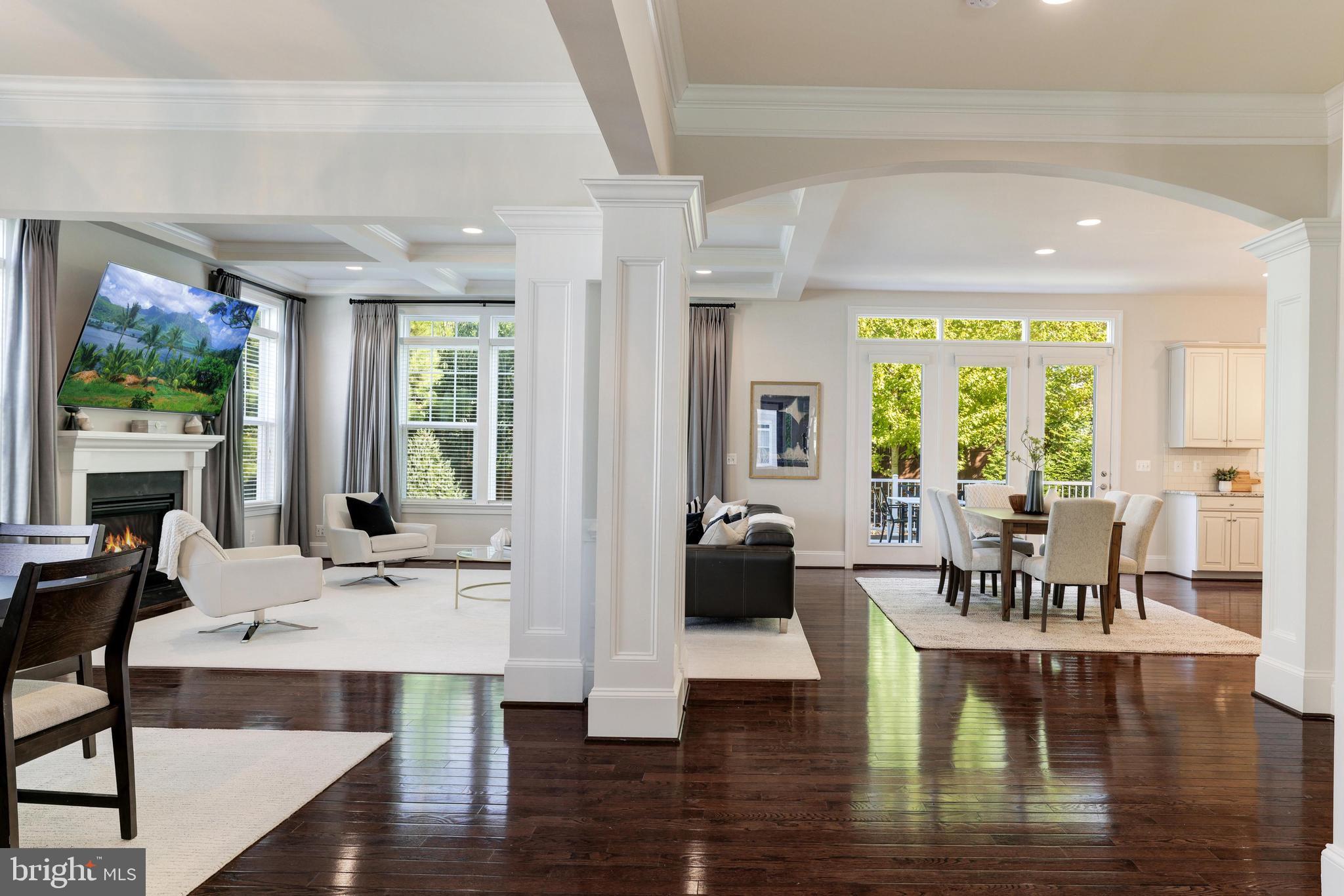 MANOR RIDGE - Residential