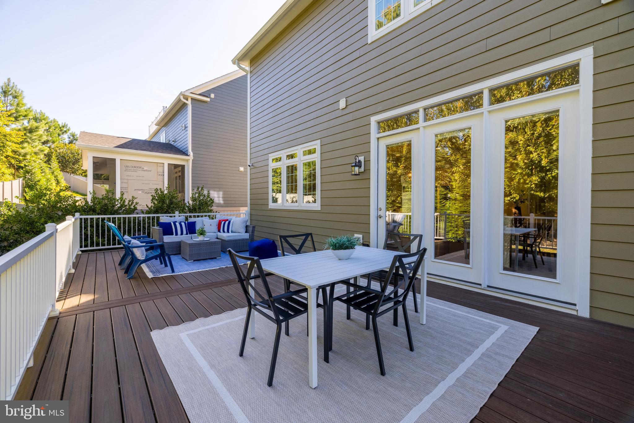 MANOR RIDGE - Residential