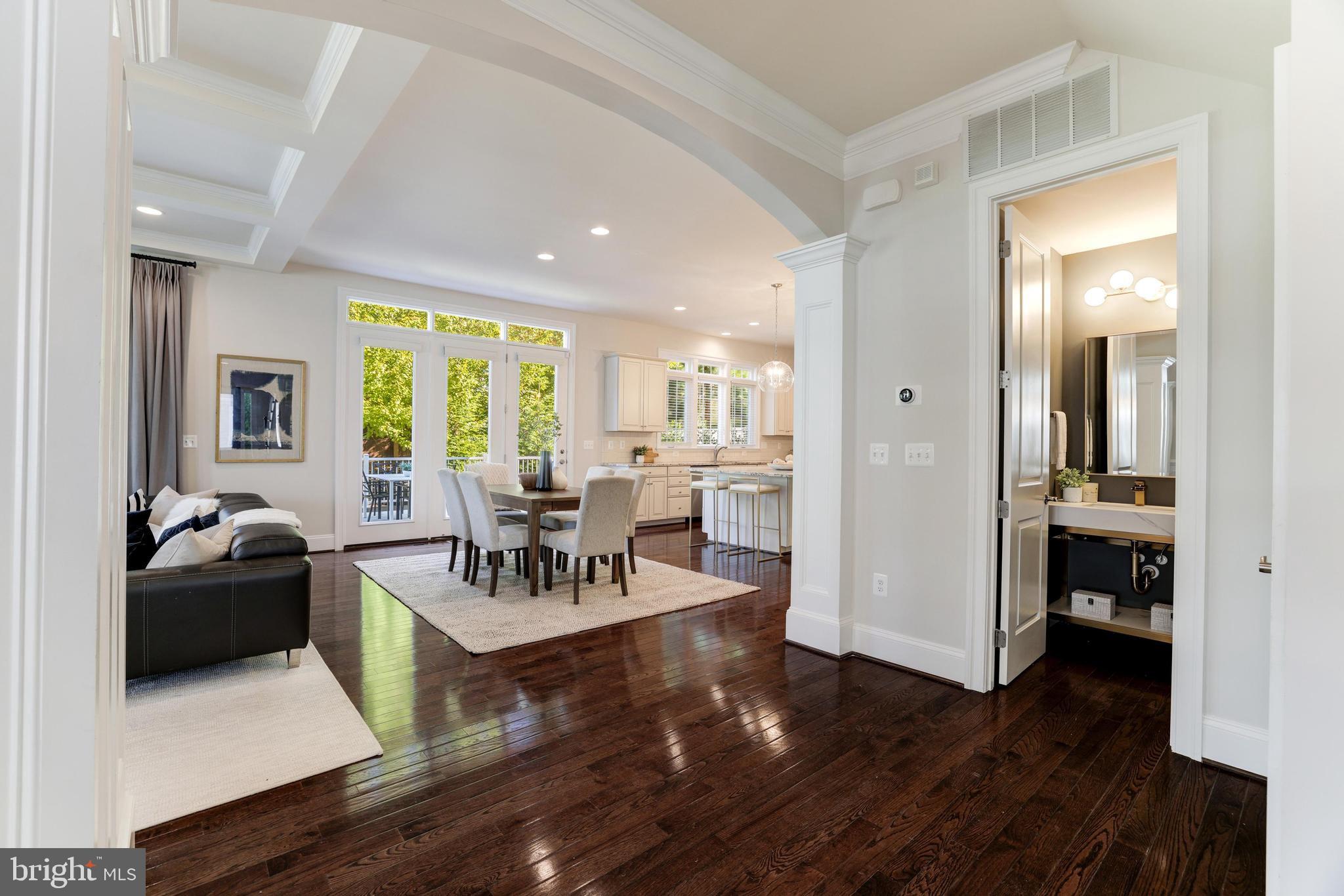 MANOR RIDGE - Residential