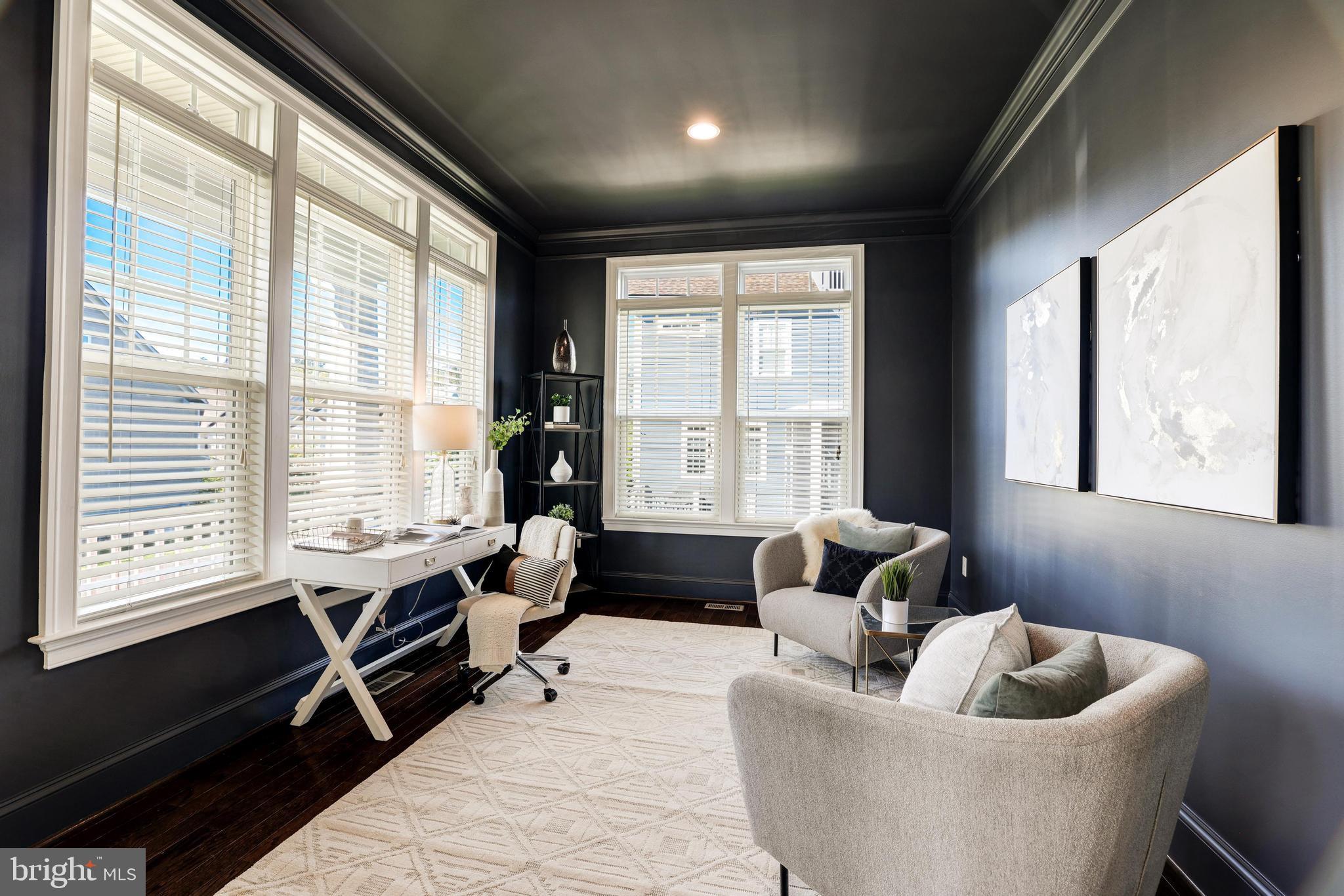 MANOR RIDGE - Residential