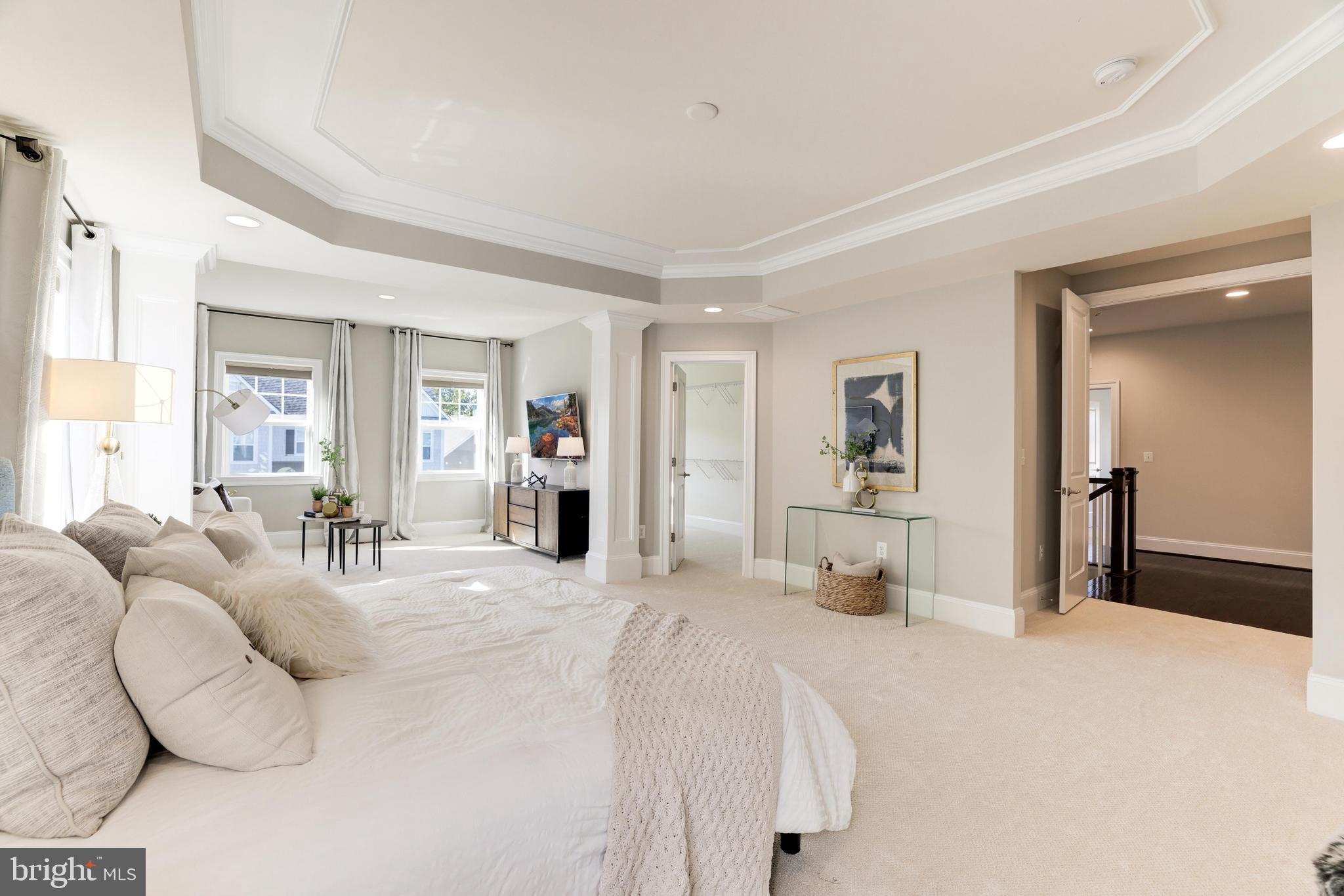 MANOR RIDGE - Residential