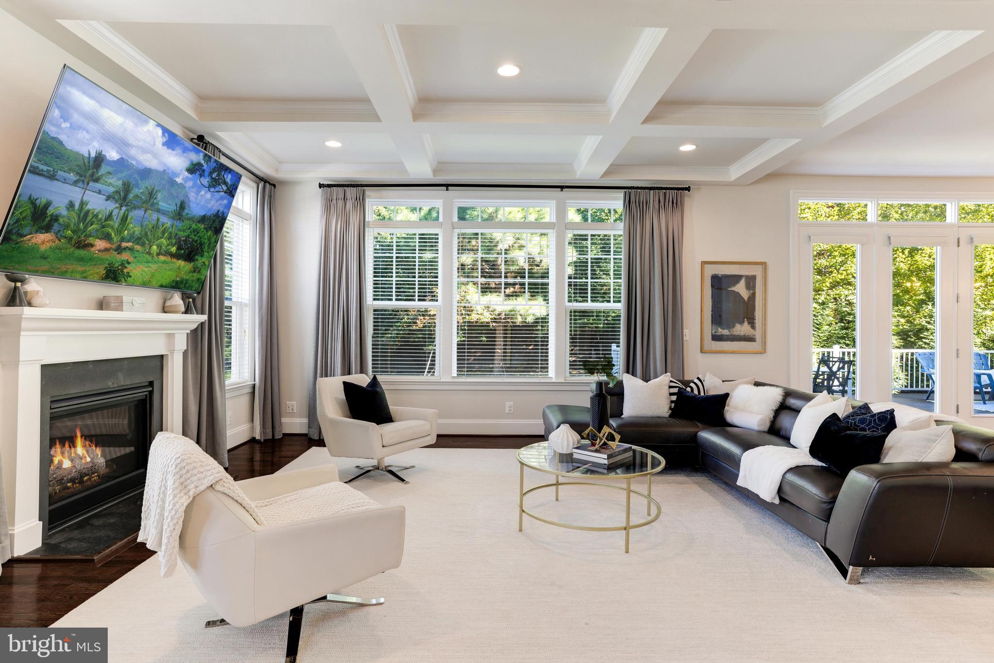 MANOR RIDGE - Residential