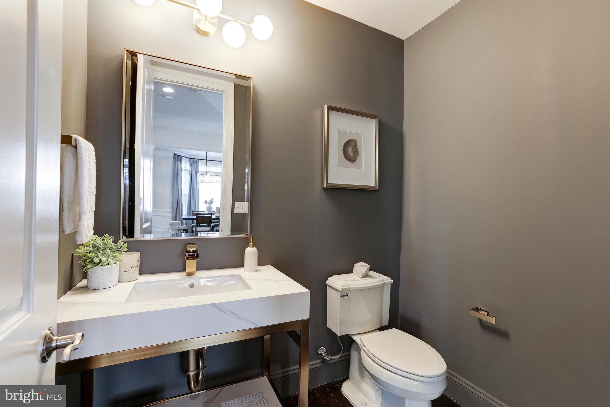 MANOR RIDGE - Residential