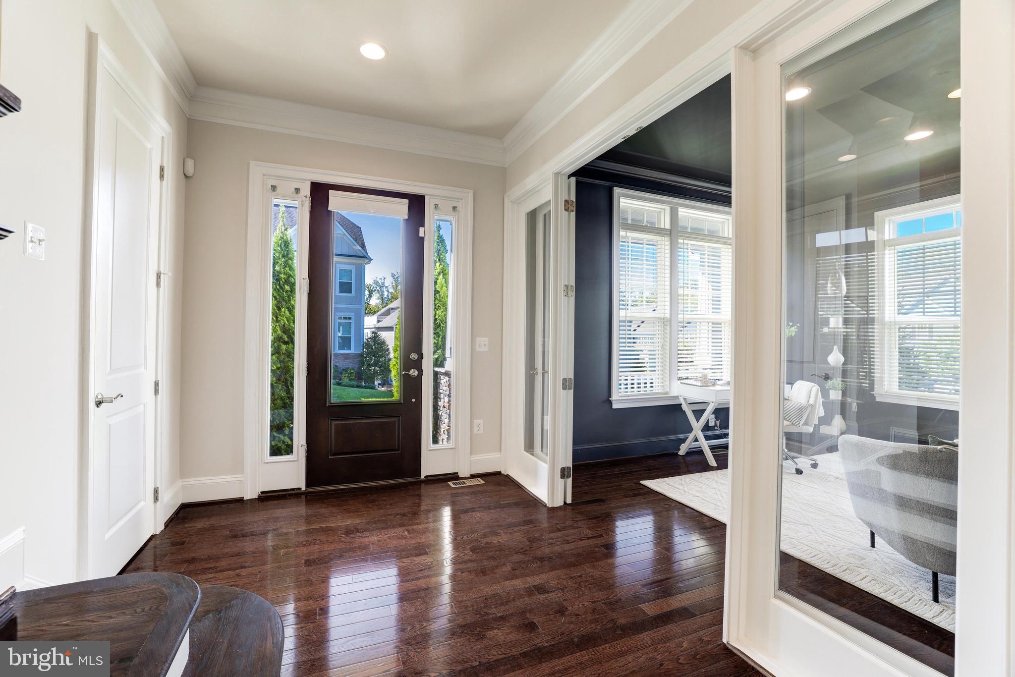 MANOR RIDGE - Residential