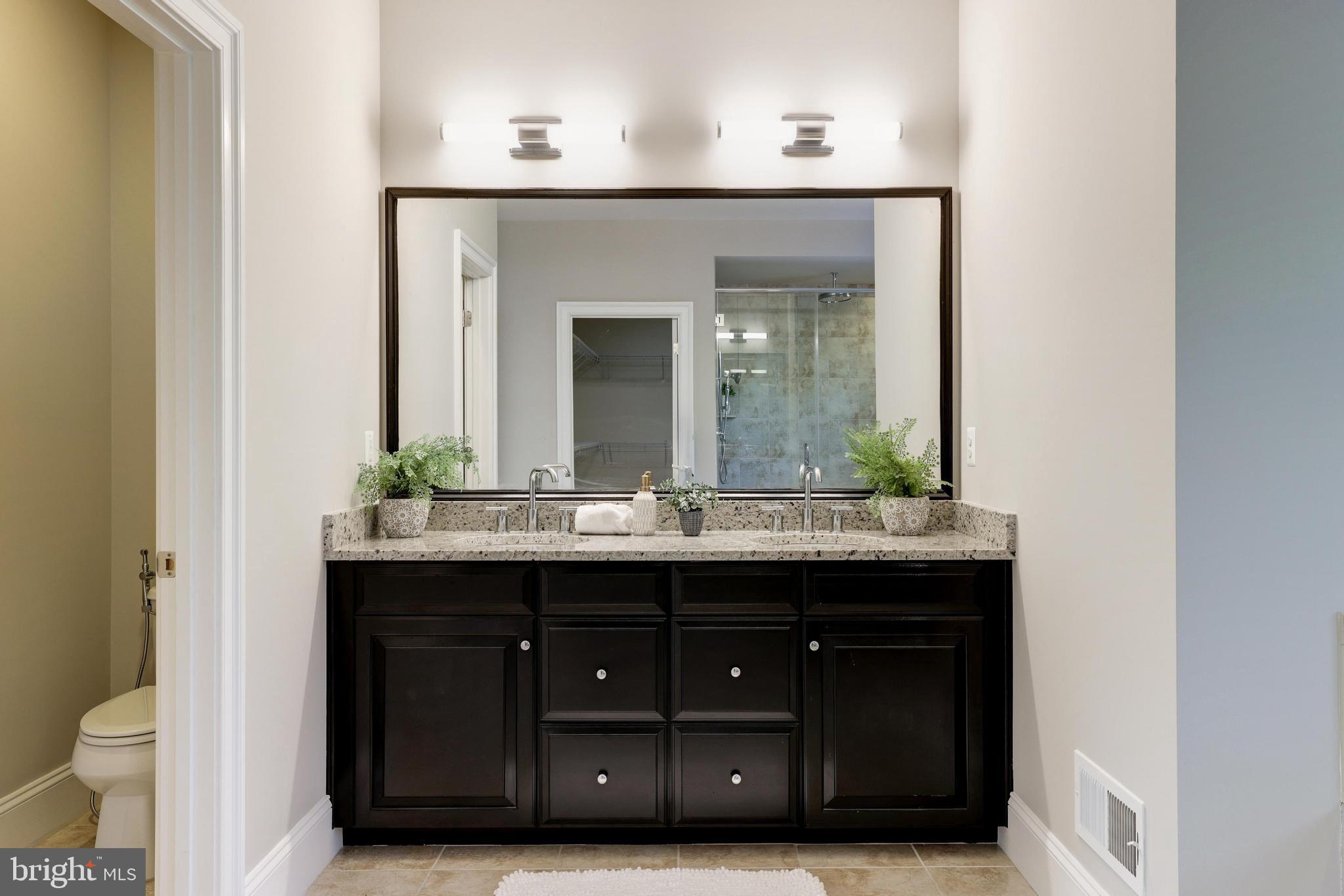 MANOR RIDGE - Residential